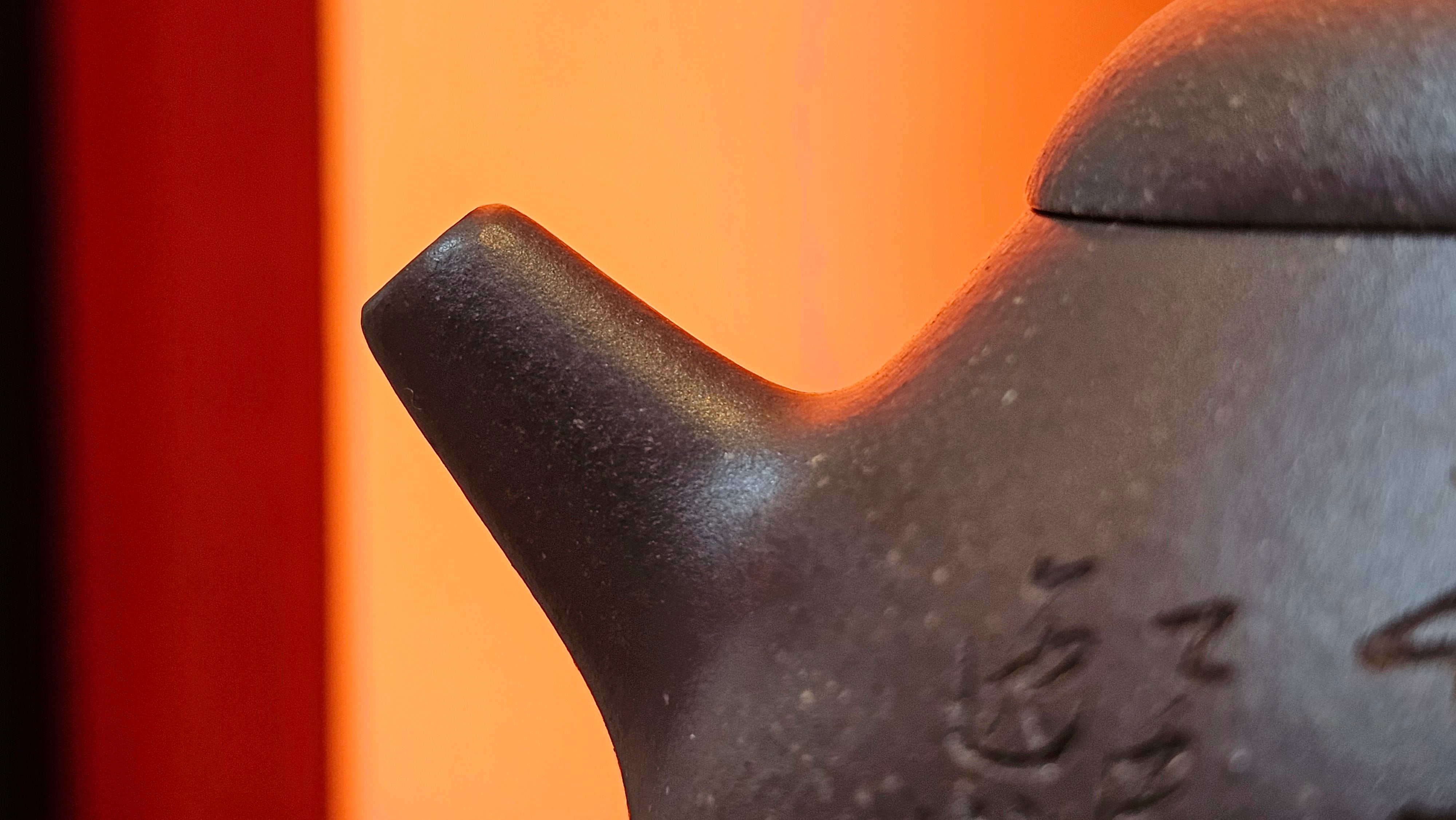 Du Zhi Hu《笃志壶》, 174.6ml, Hei Zi Ni 黑紫泥, by our Craftsman Zhang Huan 张欢, Calligraphy and Bamboo Engraving by Craftsman Yi Cheng 逸成 ~ Congratulations to Mr T.N.! 2229hrs 8th August 2025, Mississauga, Canada🇨🇦!