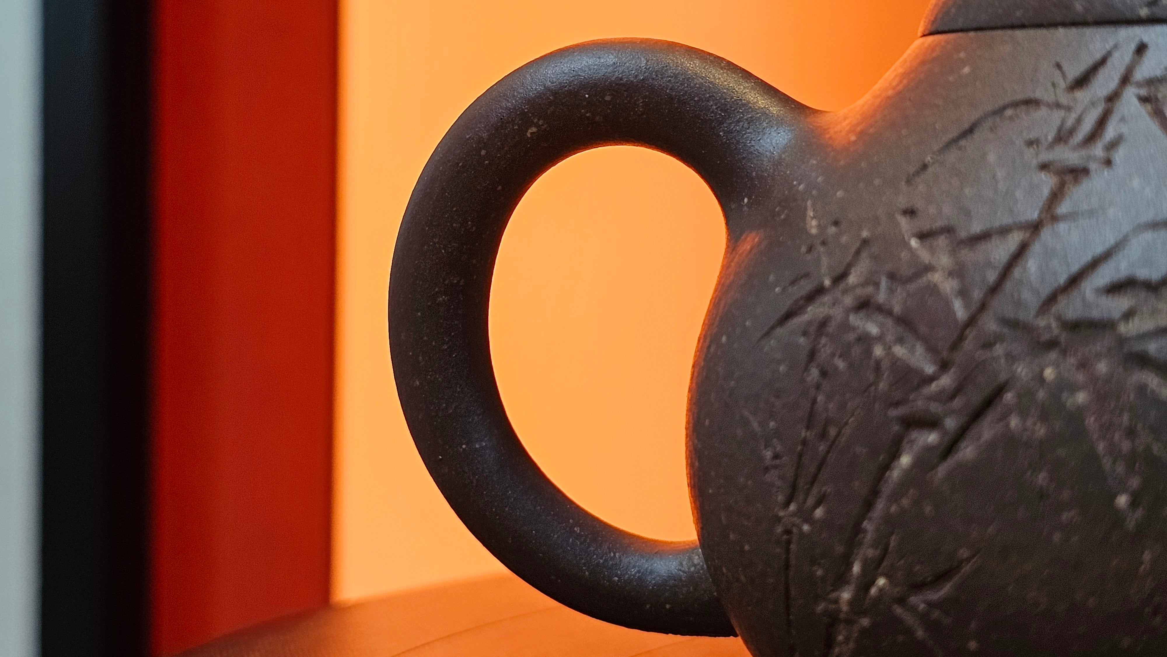 Du Zhi Hu《笃志壶》, 174.6ml, Hei Zi Ni 黑紫泥, by our Craftsman Zhang Huan 张欢, Calligraphy and Bamboo Engraving by Craftsman Yi Cheng 逸成 ~ Congratulations to Mr T.N.! 2229hrs 8th August 2025, Mississauga, Canada🇨🇦!