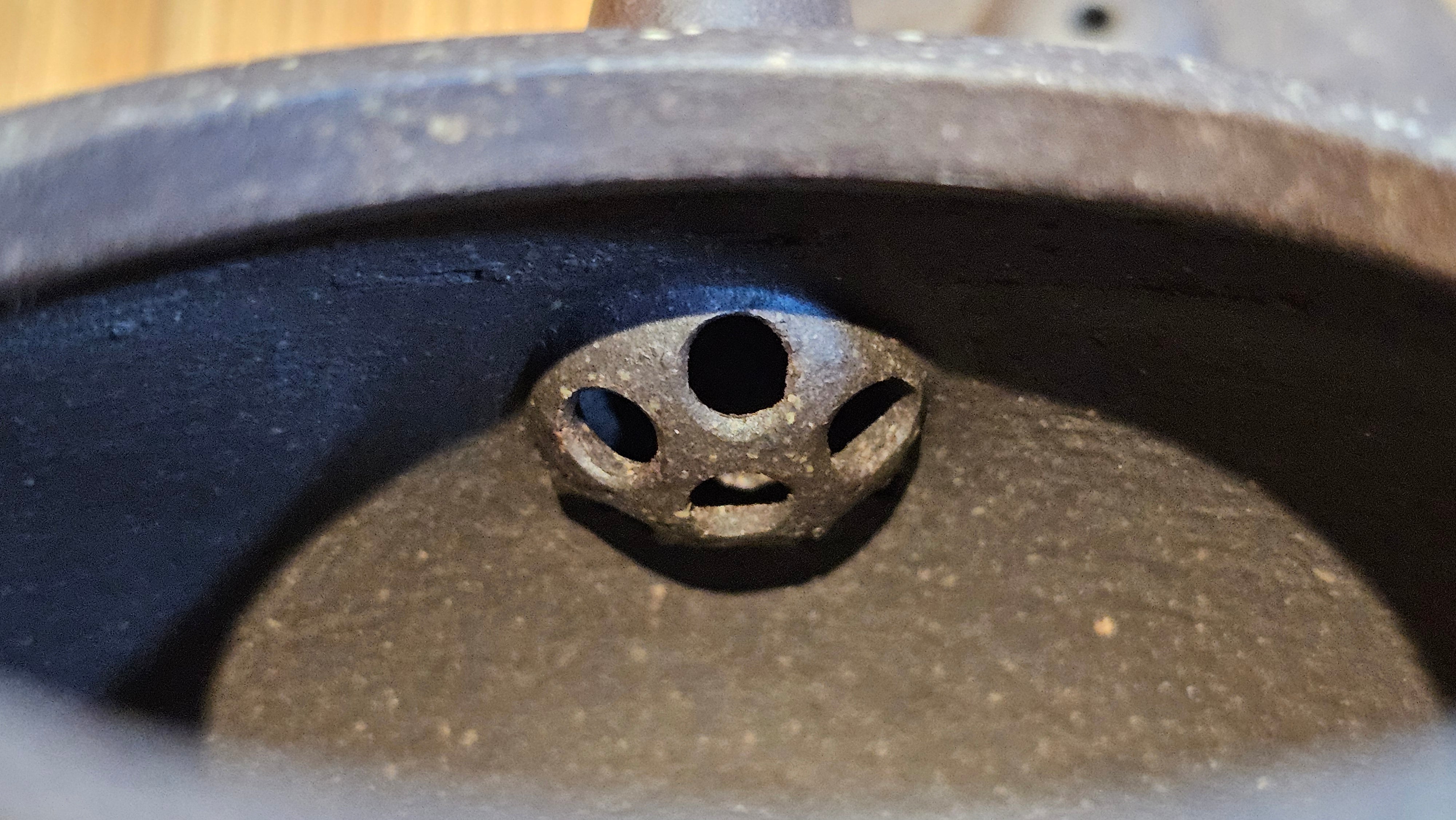 Du Zhi Hu《笃志壶》, 174.6ml, Hei Zi Ni 黑紫泥, by our Craftsman Zhang Huan 张欢, Calligraphy and Bamboo Engraving by Craftsman Yi Cheng 逸成 ~ Congratulations to Mr T.N.! 2229hrs 8th August 2025, Mississauga, Canada🇨🇦!