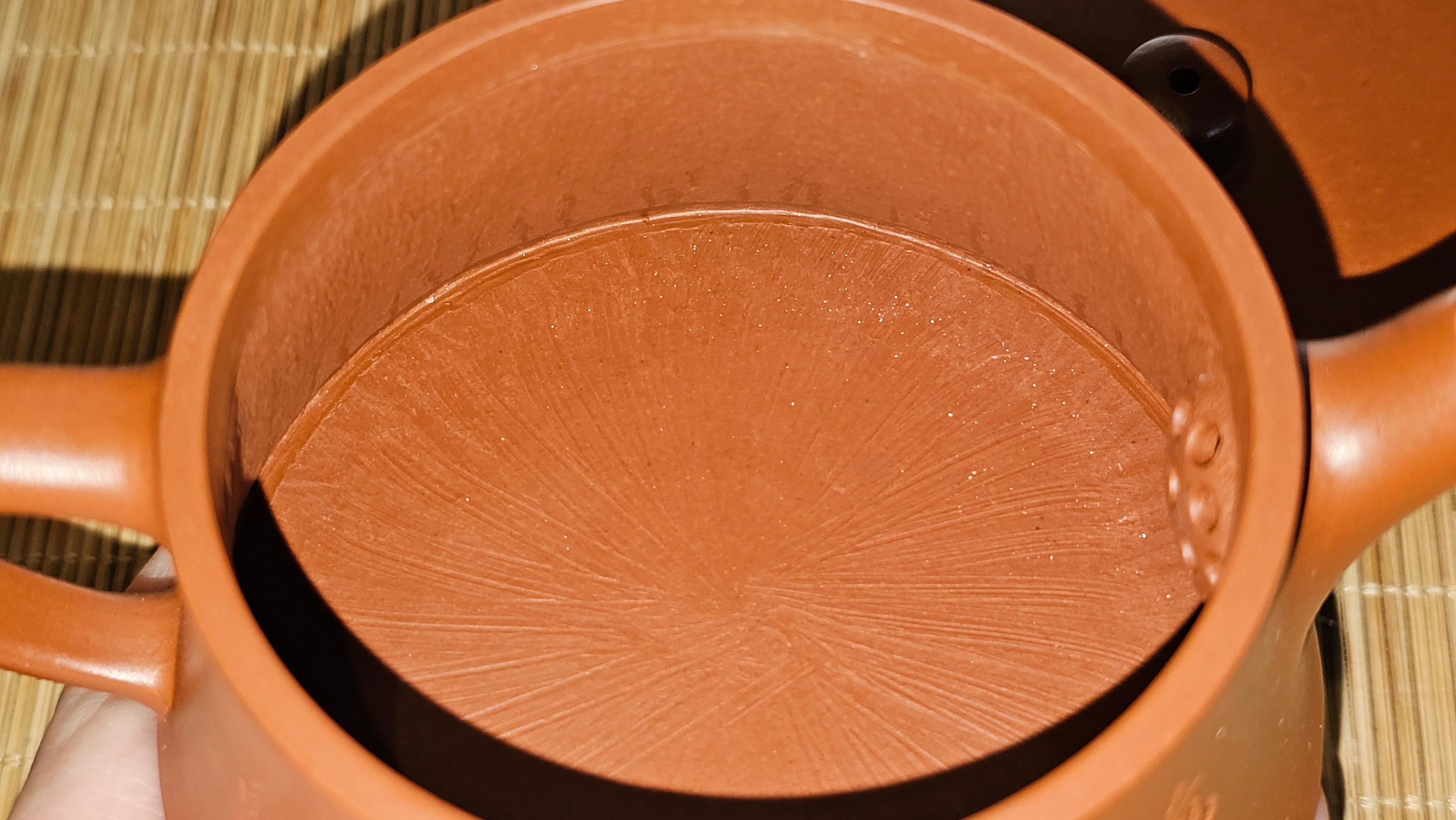 Yun Zhu 云柱 "Pillar of the Heavens", 138.1ml, Xiao Mei Yao Zhu Ni, by our Collaborative Craftsman Wang Hui 王慧 ~ "梅开五福" and Plum Blossoms Engraving by Craftsman Yi De Shu 一德书 ~ Congratulations to!Tea Sommr A.M., 1238hrs 16th August 2025, Padua, Italy🇮🇹!