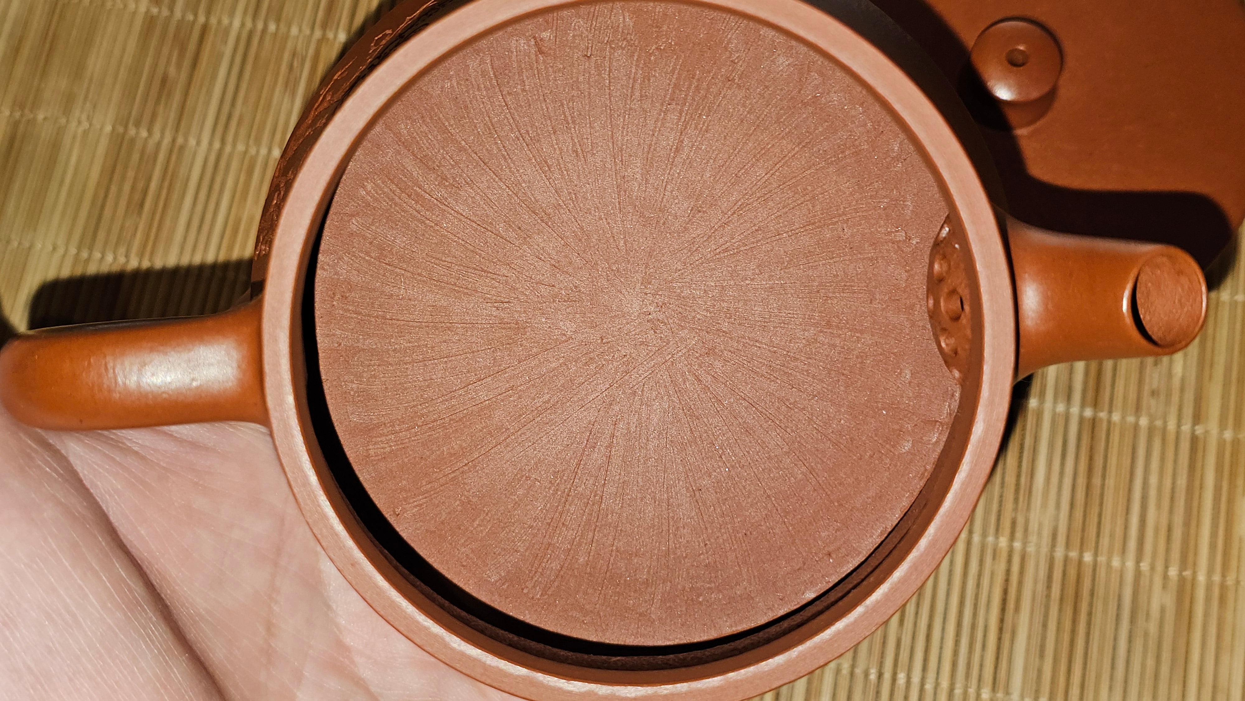 Yun Zhu 云柱 "Pillar of the Heavens", 138.1ml, Xiao Mei Yao Zhu Ni, by our Collaborative Craftsman Wang Hui 王慧 ~ "梅开五福" and Plum Blossoms Engraving by Craftsman Yi De Shu 一德书 ~ Congratulations to!Tea Sommr A.M., 1238hrs 16th August 2025, Padua, Italy🇮🇹!