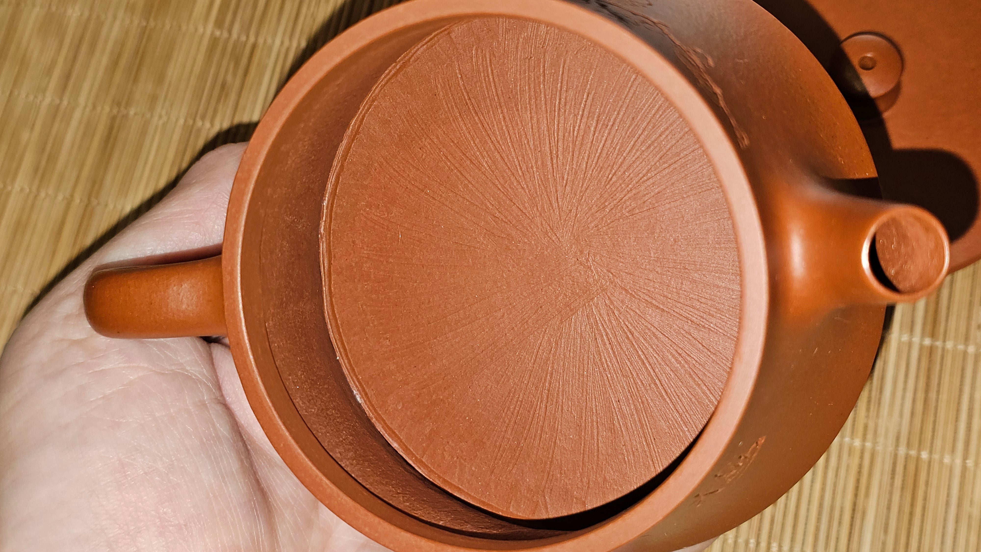 Yun Zhu 云柱 "Pillar of the Heavens", 138.1ml, Xiao Mei Yao Zhu Ni, by our Collaborative Craftsman Wang Hui 王慧 ~ "梅开五福" and Plum Blossoms Engraving by Craftsman Yi De Shu 一德书 ~ Congratulations to!Tea Sommr A.M., 1238hrs 16th August 2025, Padua, Italy🇮🇹!