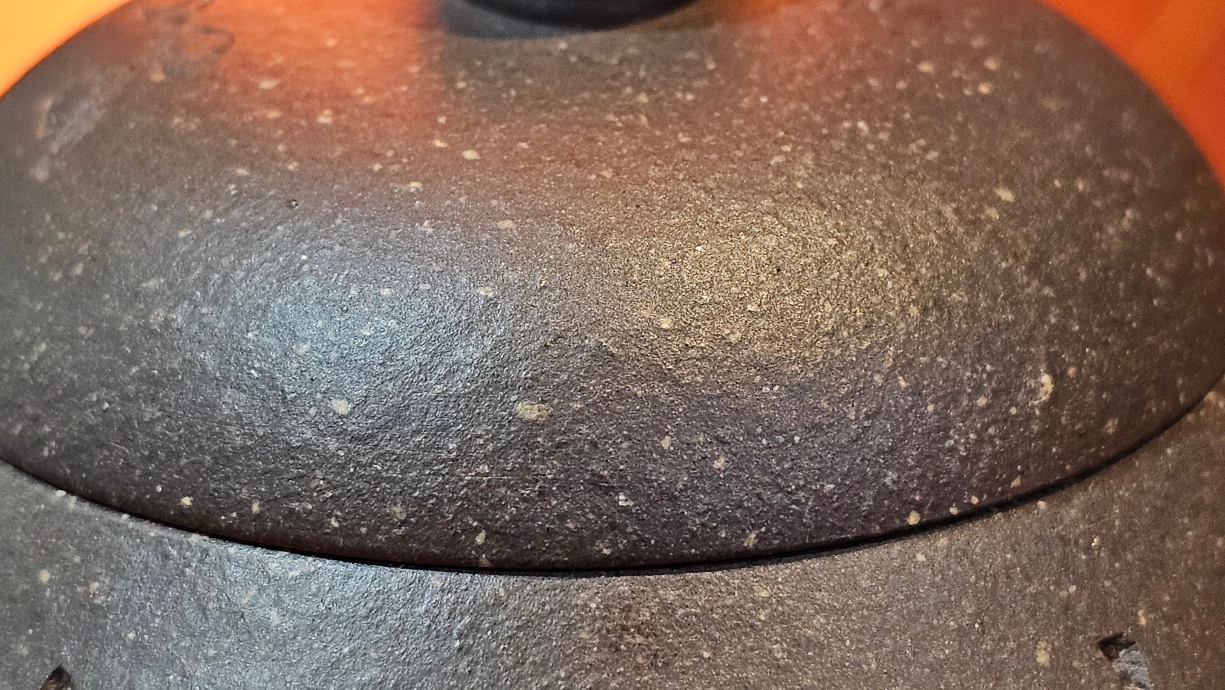 Du Zhi Hu《笃志壶》, 173.8ml, Hei Zi Ni 黑紫泥, by our Craftsman Zhang Huan 张欢, Calligraphy and Plum Blossoms Engraving by Craftsman Yi Cheng 逸成 ~!Congratulations to Ms J.C.! 0347hrs 9th August 2025, Los Angeles, CA.