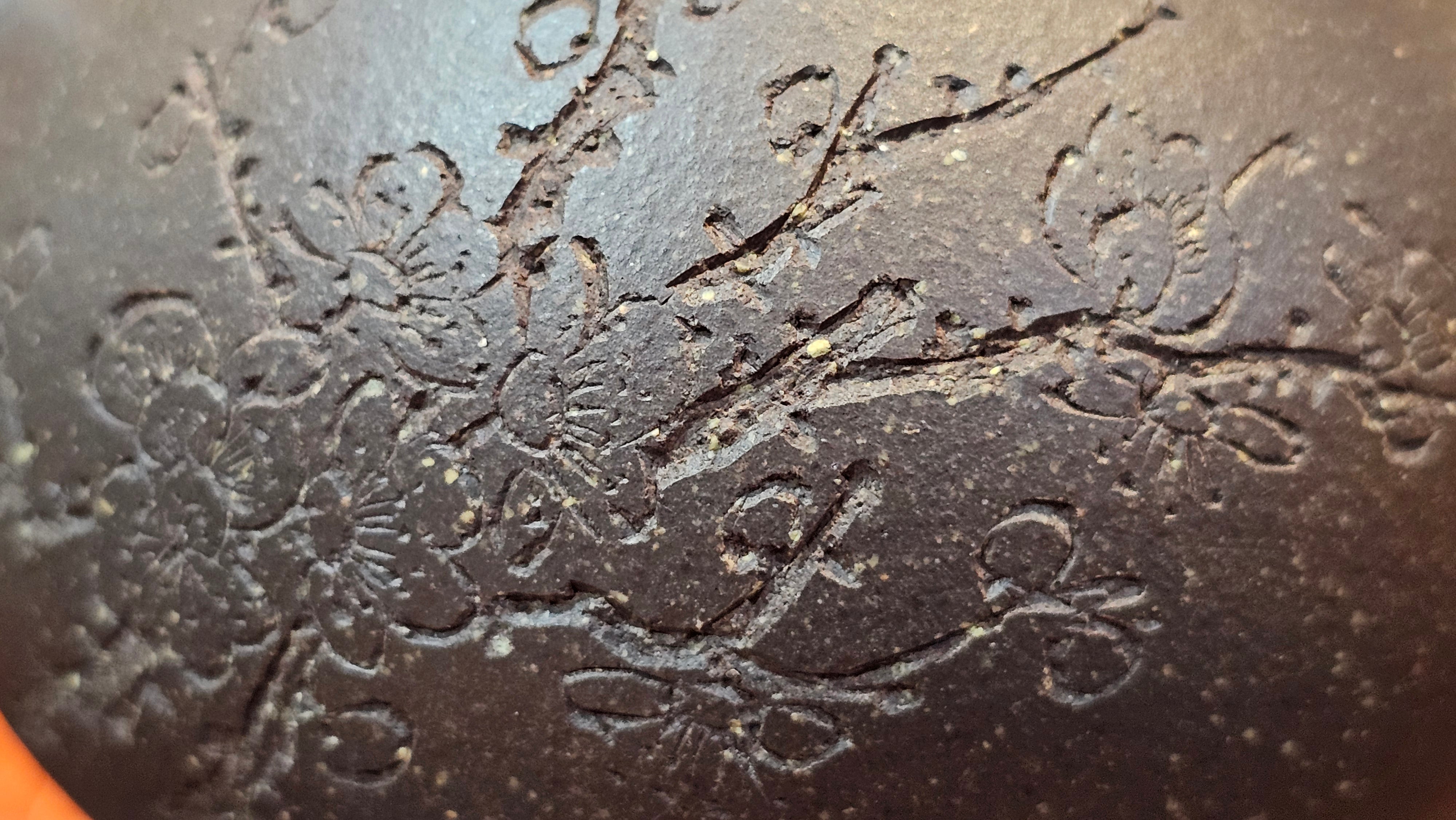 Du Zhi Hu《笃志壶》, 173.8ml, Hei Zi Ni 黑紫泥, by our Craftsman Zhang Huan 张欢, Calligraphy and Plum Blossoms Engraving by Craftsman Yi Cheng 逸成 ~!Congratulations to Ms J.C.! 0347hrs 9th August 2025, Los Angeles, CA.