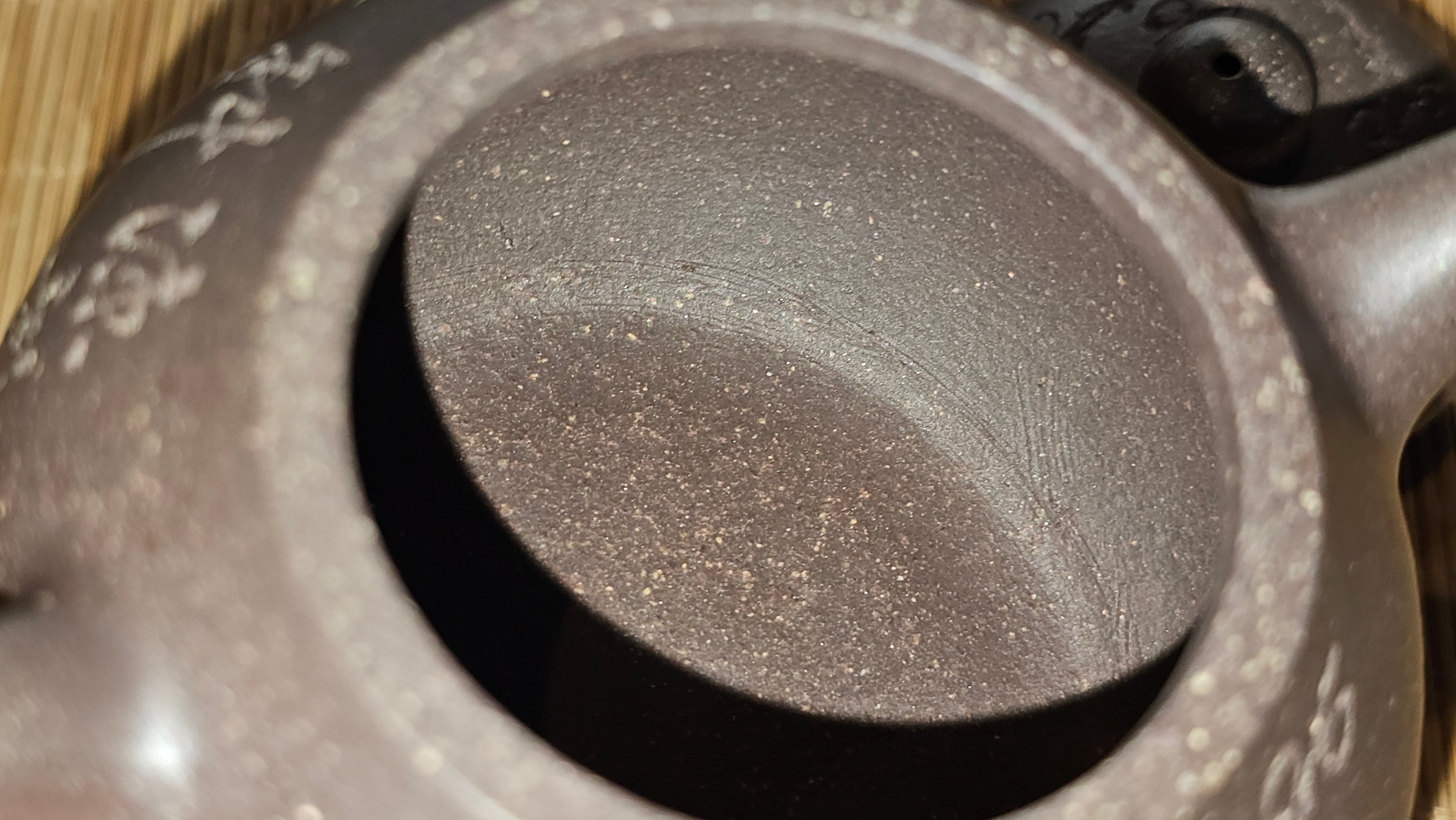 Du Zhi Hu《笃志壶》, 173.8ml, Hei Zi Ni 黑紫泥, by our Craftsman Zhang Huan 张欢, Calligraphy and Plum Blossoms Engraving by Craftsman Yi Cheng 逸成 ~!Congratulations to Ms J.C.! 0347hrs 9th August 2025, Los Angeles, CA.