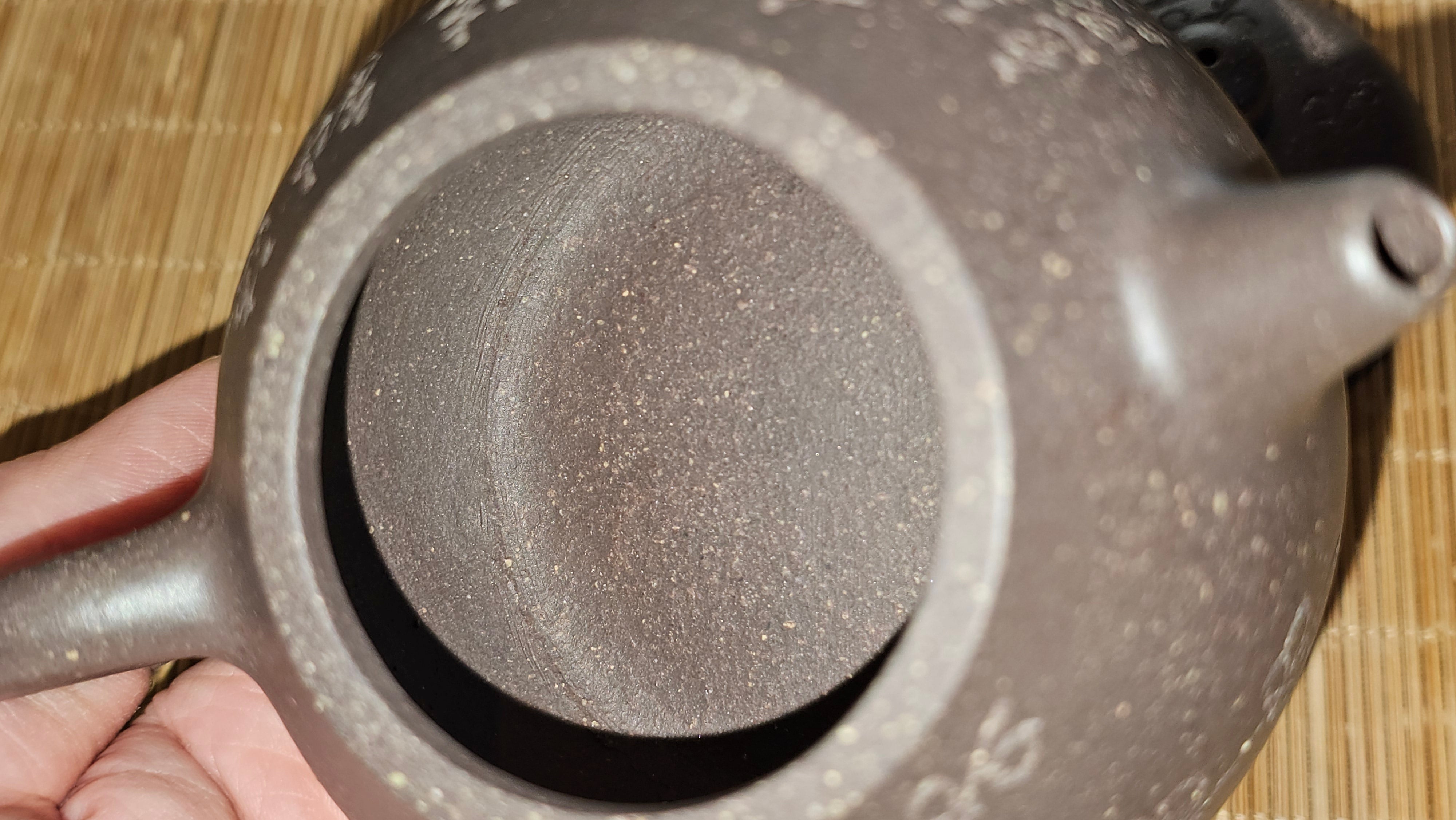 Du Zhi Hu《笃志壶》, 173.8ml, Hei Zi Ni 黑紫泥, by our Craftsman Zhang Huan 张欢, Calligraphy and Plum Blossoms Engraving by Craftsman Yi Cheng 逸成 ~!Congratulations to Ms J.C.! 0347hrs 9th August 2025, Los Angeles, CA.