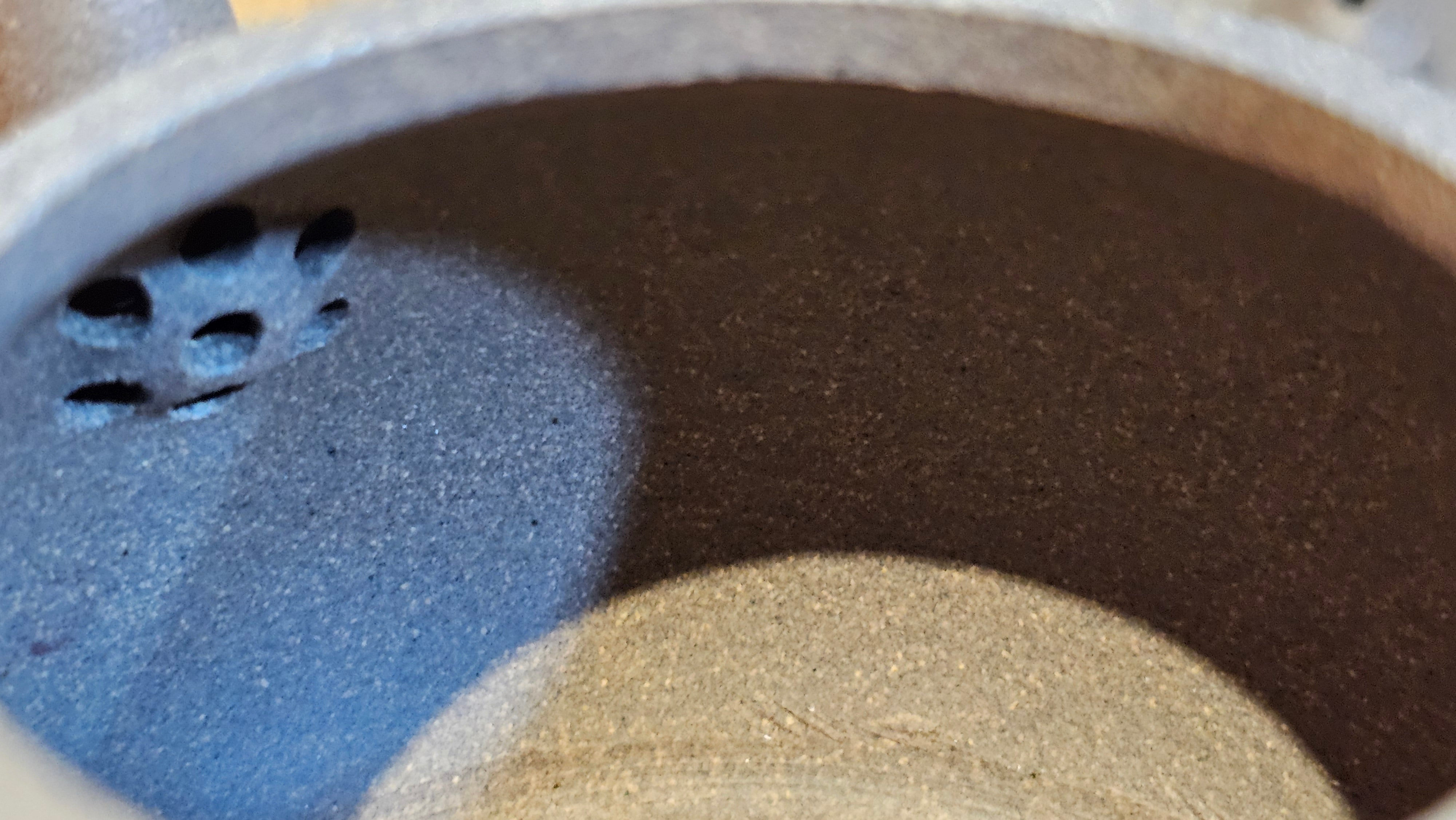 Wu Nian Hu《无念壶》, 160.6ml, Qing Hui Duan 青灰段泥, by our Craftsman Zhang Huan 张欢, Engraving by Craftsman Nan Shan Lao Ren 南山老人 ~ Congratulations to Mr T.N.! 0236hrs 10th August 2025, Mississauga! Canada🇨🇦!