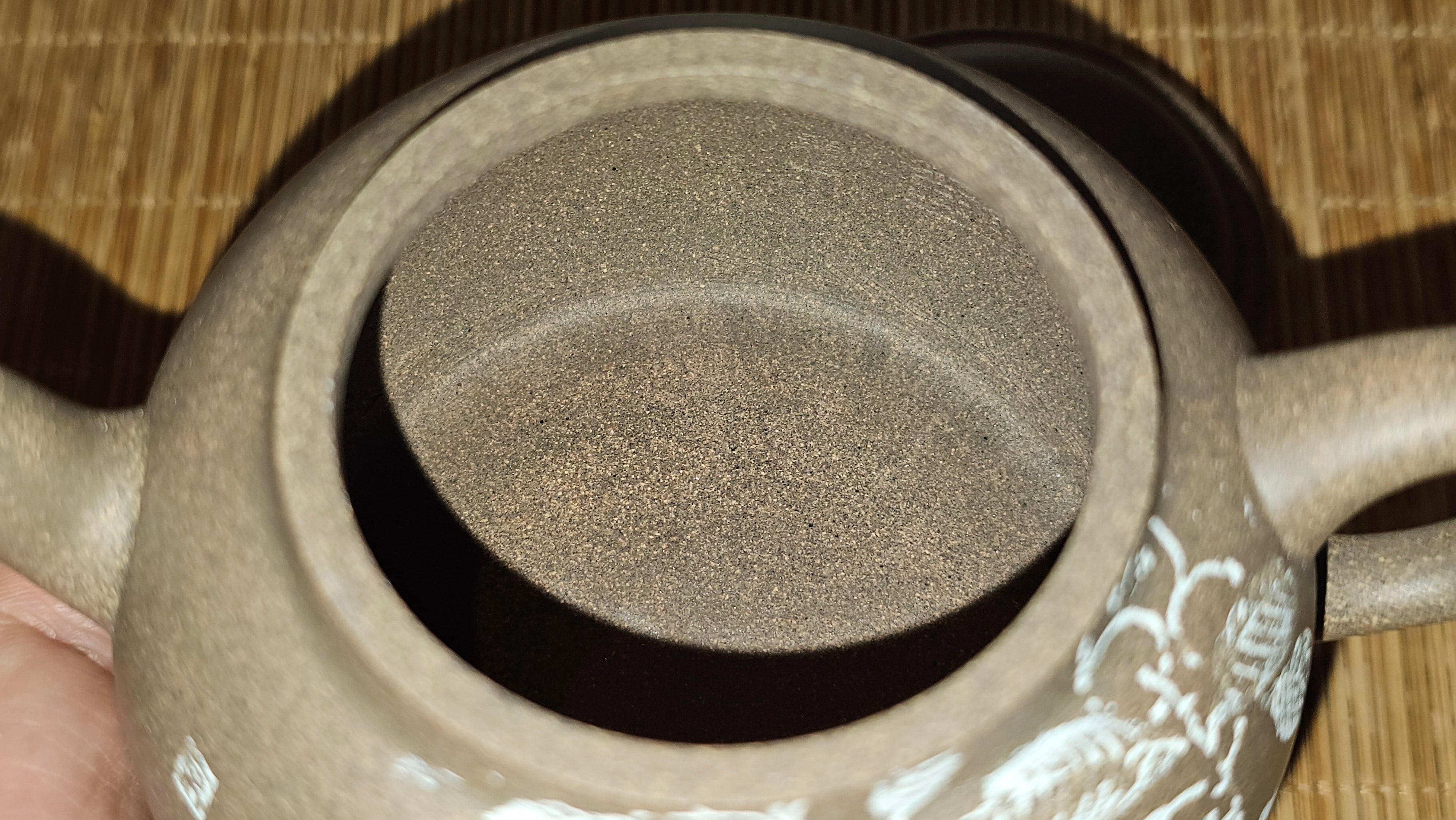 Wu Nian Hu《无念壶》, 160.6ml, Qing Hui Duan 青灰段泥, by our Craftsman Zhang Huan 张欢, Engraving by Craftsman Nan Shan Lao Ren 南山老人 ~ Congratulations to Mr T.N.! 0236hrs 10th August 2025, Mississauga! Canada🇨🇦!