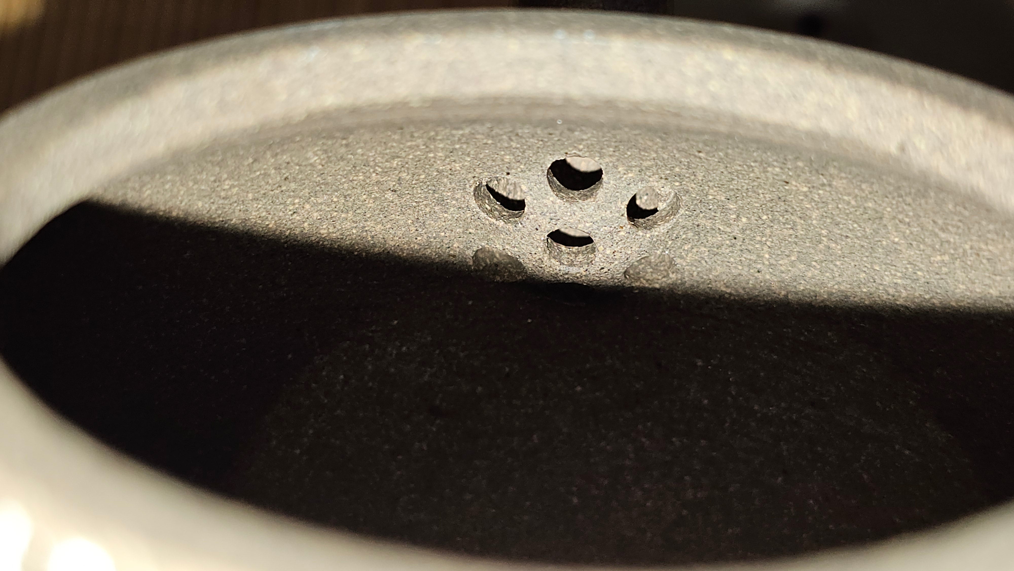 Wu Nian Hu《无念壶》, 160.6ml, Qing Hui Duan 青灰段泥, by our Craftsman Zhang Huan 张欢, Engraving by Craftsman Nan Shan Lao Ren 南山老人 ~ Congratulations to Mr T.N.! 0236hrs 10th August 2025, Mississauga! Canada🇨🇦!