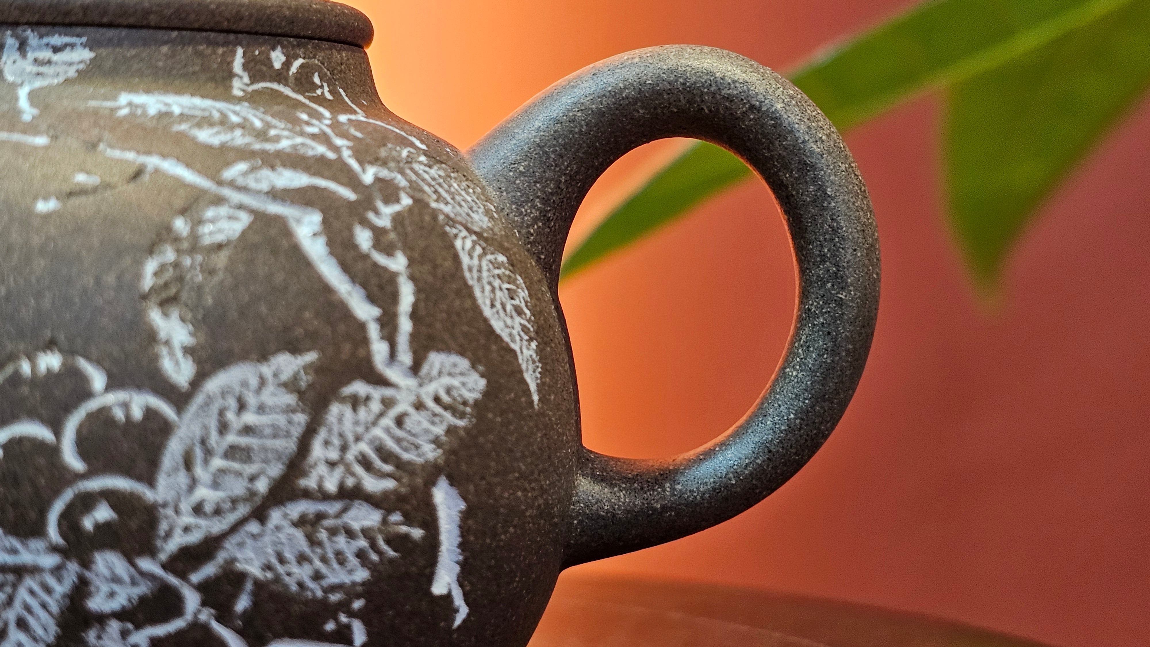 Wu Nian Hu《无念壶》, 160.6ml, Qing Hui Duan 青灰段泥, by our Craftsman Zhang Huan 张欢, Engraving by Craftsman Nan Shan Lao Ren 南山老人 ~ Congratulations to Mr T.N.! 0236hrs 10th August 2025, Mississauga! Canada🇨🇦!