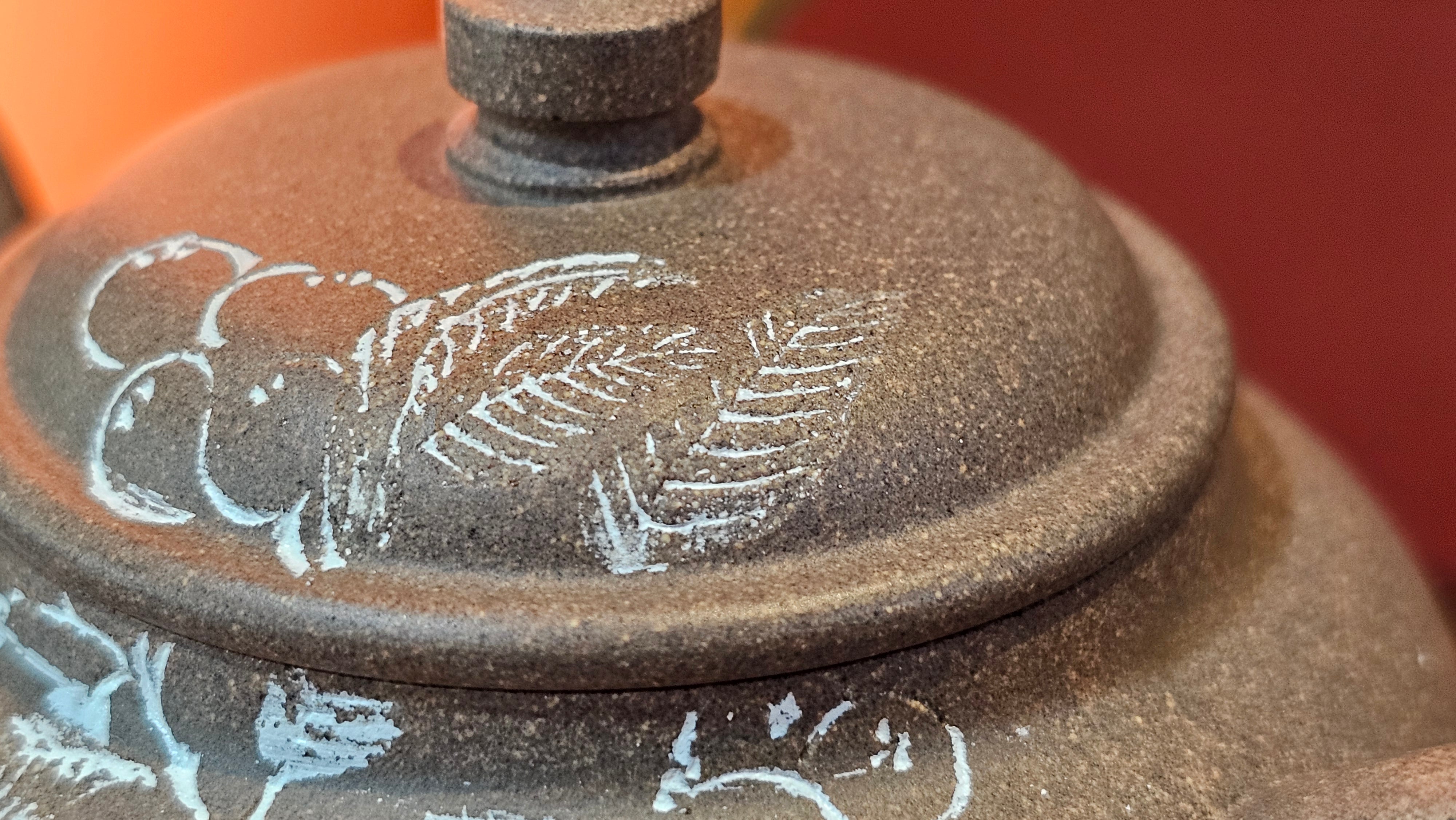 Wu Nian Hu《无念壶》, 160.6ml, Qing Hui Duan 青灰段泥, by our Craftsman Zhang Huan 张欢, Engraving by Craftsman Nan Shan Lao Ren 南山老人 ~ Congratulations to Mr T.N.! 0236hrs 10th August 2025, Mississauga! Canada🇨🇦!