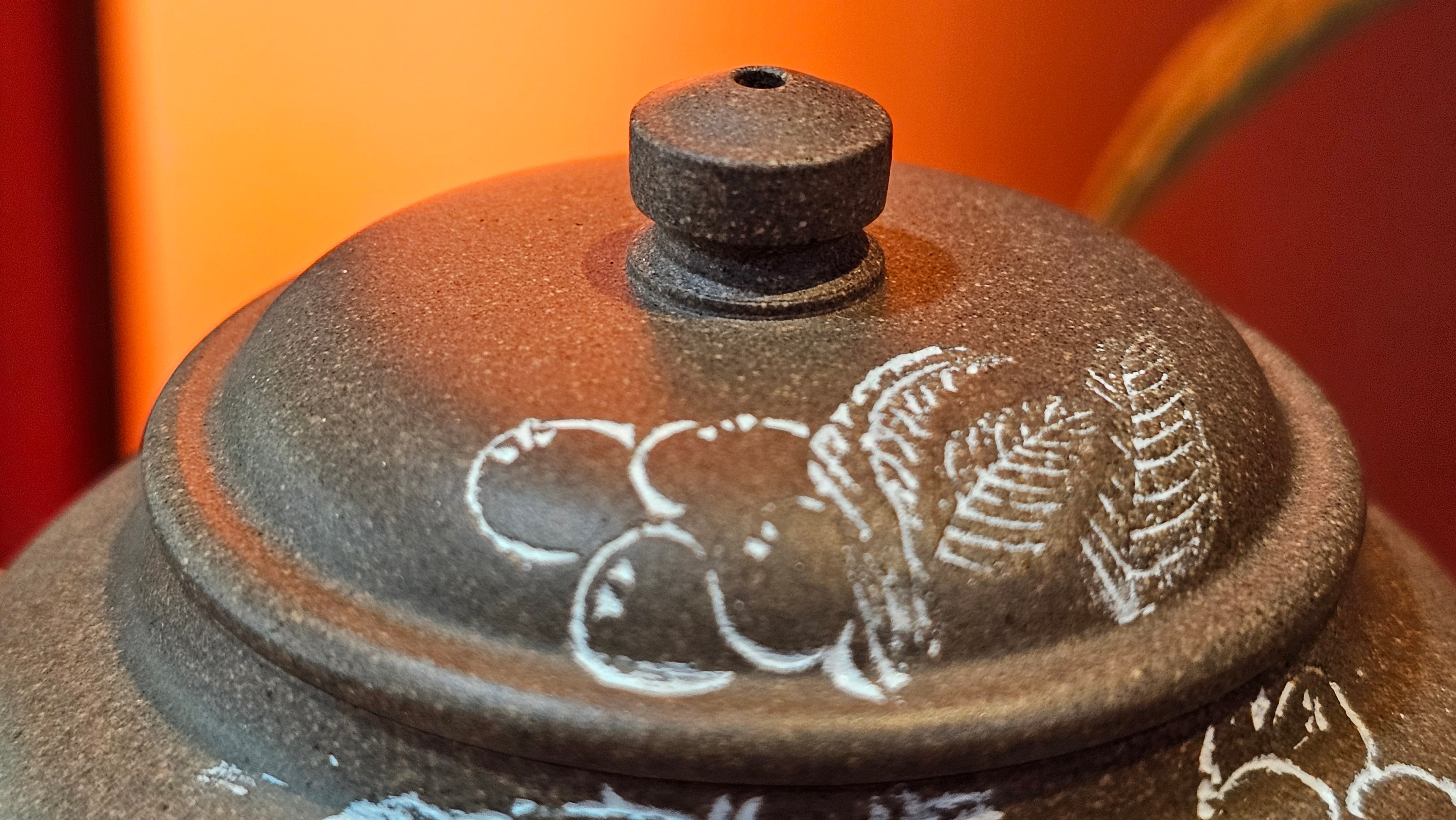 Wu Nian Hu《无念壶》, 160.6ml, Qing Hui Duan 青灰段泥, by our Craftsman Zhang Huan 张欢, Engraving by Craftsman Nan Shan Lao Ren 南山老人 ~ Congratulations to Mr T.N.! 0236hrs 10th August 2025, Mississauga! Canada🇨🇦!