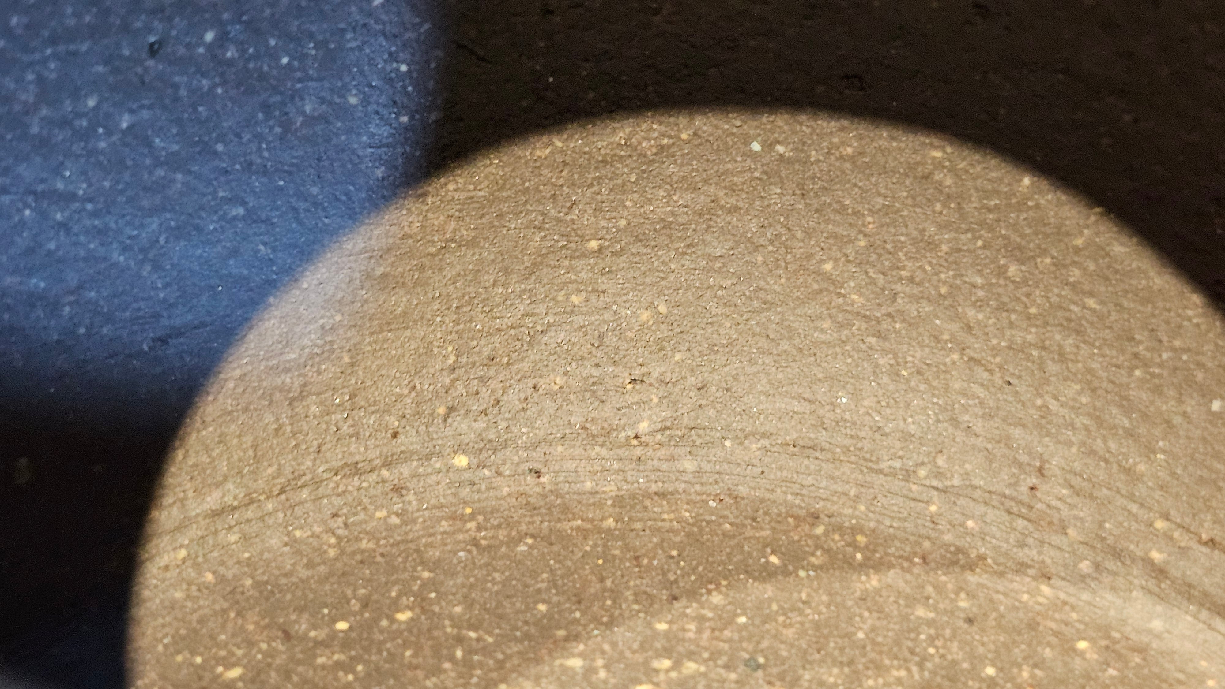 Du Zhi Hu《笃志壶》, 173.9ml, Hei Zi Ni 黑紫泥, by our Craftsman Zhang Huan 张欢, Calligraphy and Bamboos Engraving by Craftsman Yi Cheng 逸成。