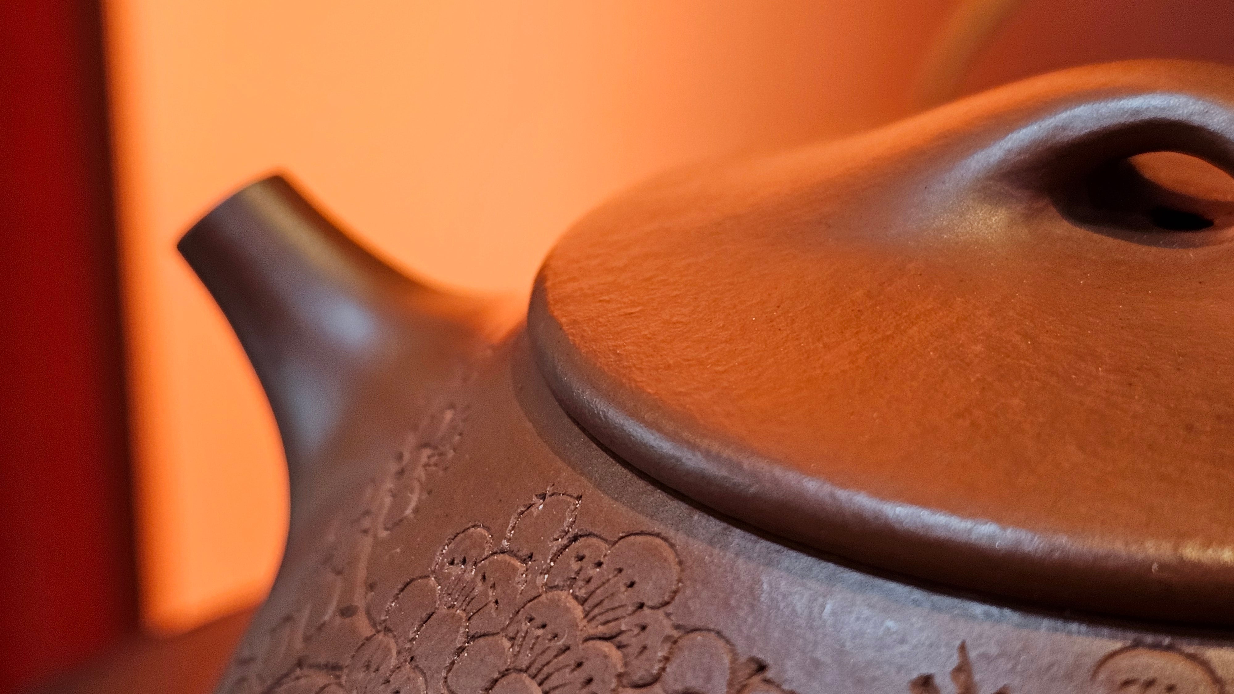 Jing Zhou Shi Piao 景舟石瓢, 276.3ml, Xiao Mei Yao Zhu Ni 小煤窑朱泥, by Craftsman Wang Xing 王兴; "暗香疏影" and Plum Blossoms Engraving by Craftsman Yi De Shu 一德书 ~!Congratulations to Prof A.G.! 0833hrs 10th August 2025! Long Beach, CA!