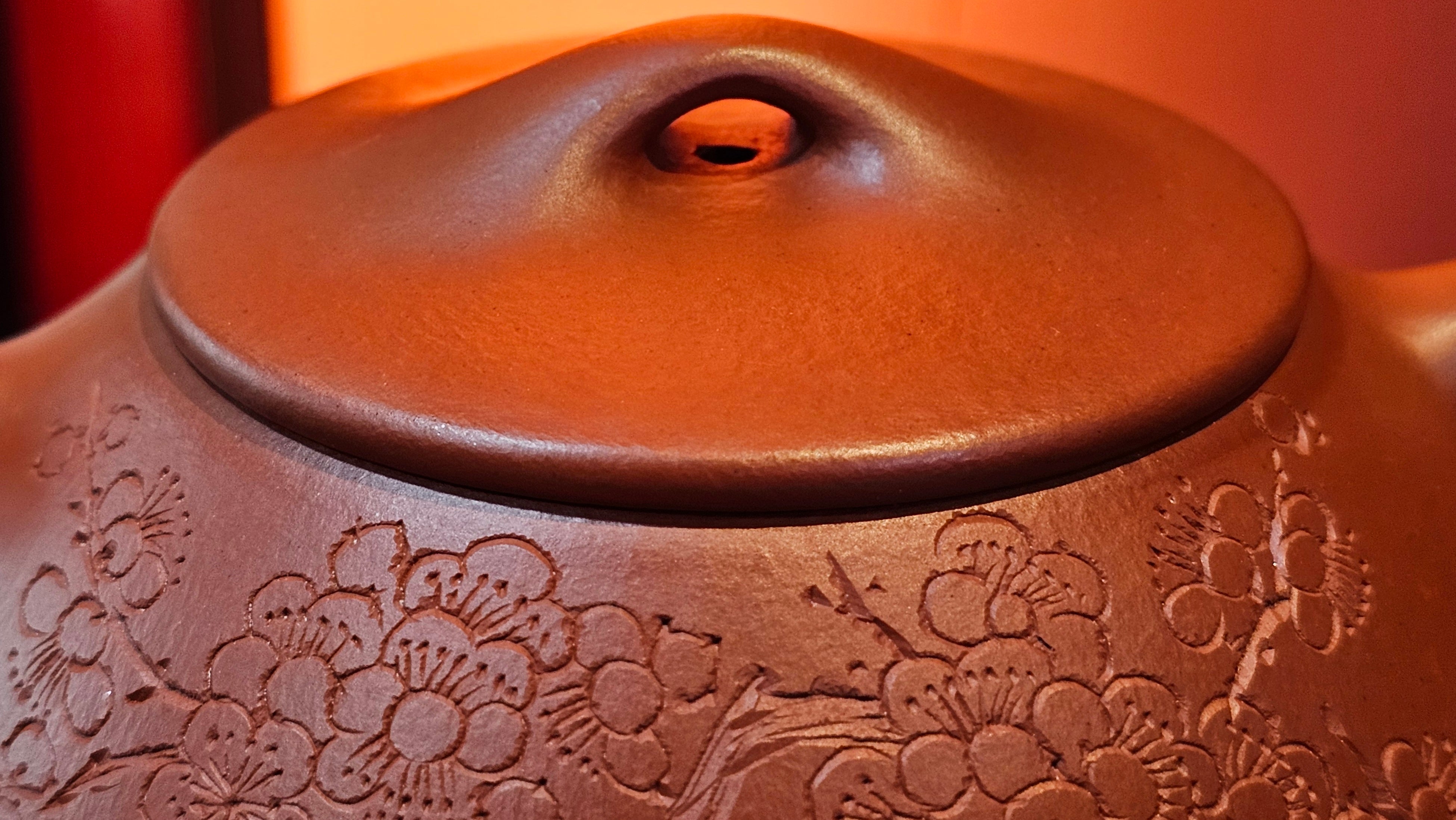 Jing Zhou Shi Piao 景舟石瓢, 276.3ml, Xiao Mei Yao Zhu Ni 小煤窑朱泥, by Craftsman Wang Xing 王兴; "暗香疏影" and Plum Blossoms Engraving by Craftsman Yi De Shu 一德书 ~!Congratulations to Prof A.G.! 0833hrs 10th August 2025! Long Beach, CA!