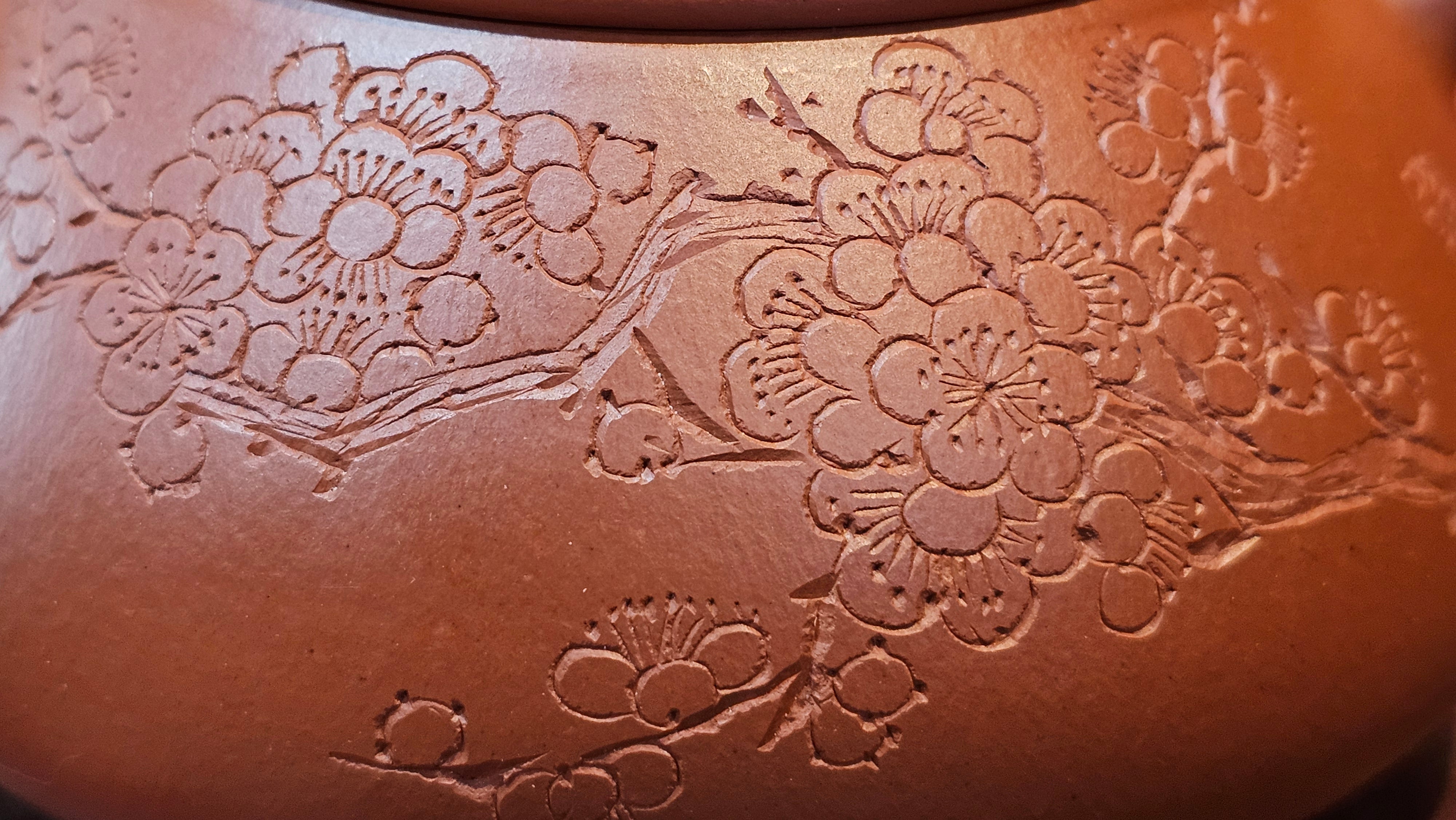 Jing Zhou Shi Piao 景舟石瓢, 276.3ml, Xiao Mei Yao Zhu Ni 小煤窑朱泥, by Craftsman Wang Xing 王兴; "暗香疏影" and Plum Blossoms Engraving by Craftsman Yi De Shu 一德书 ~!Congratulations to Prof A.G.! 0833hrs 10th August 2025! Long Beach, CA!