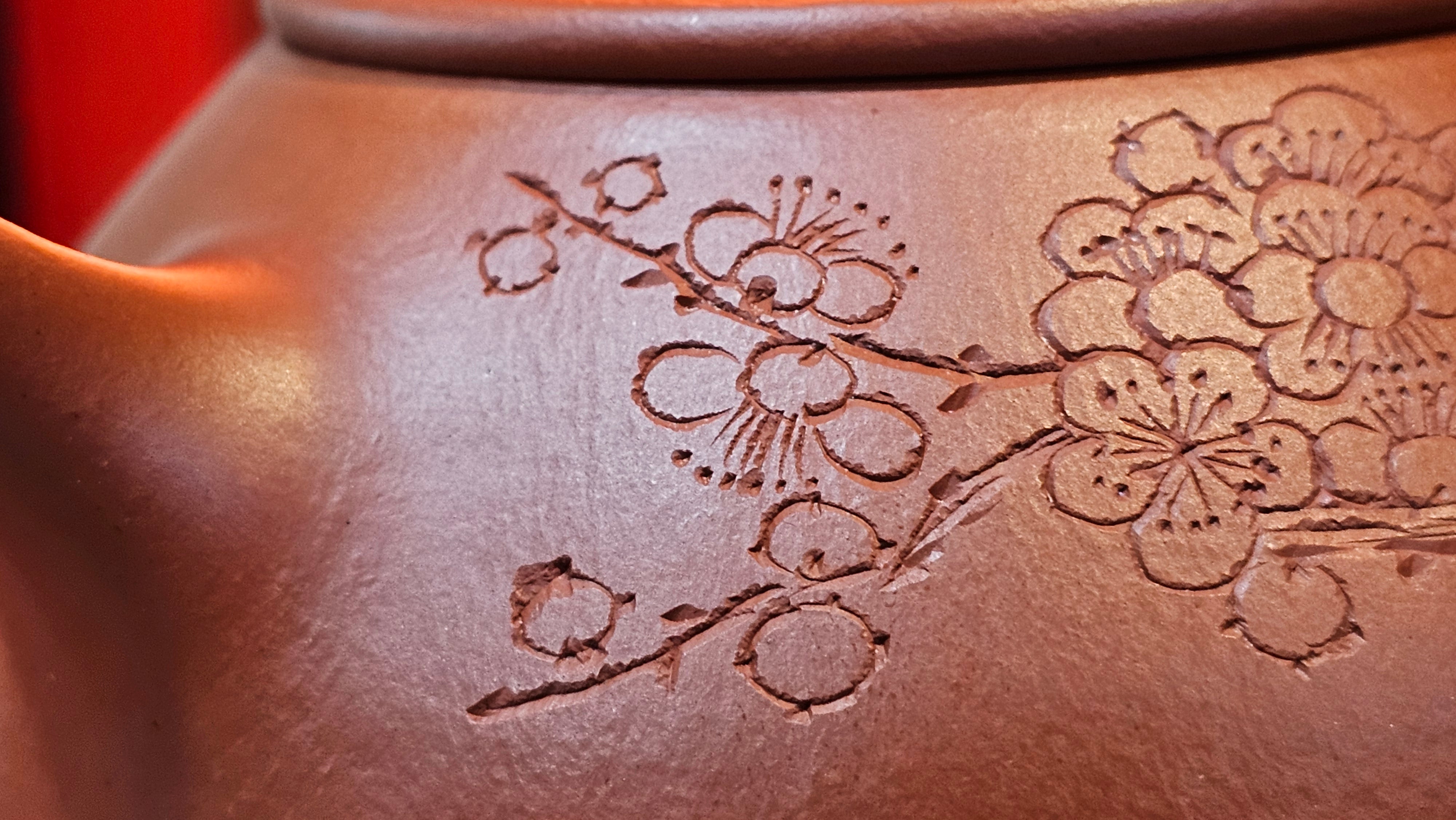 Jing Zhou Shi Piao 景舟石瓢, 276.3ml, Xiao Mei Yao Zhu Ni 小煤窑朱泥, by Craftsman Wang Xing 王兴; "暗香疏影" and Plum Blossoms Engraving by Craftsman Yi De Shu 一德书 ~!Congratulations to Prof A.G.! 0833hrs 10th August 2025! Long Beach, CA!