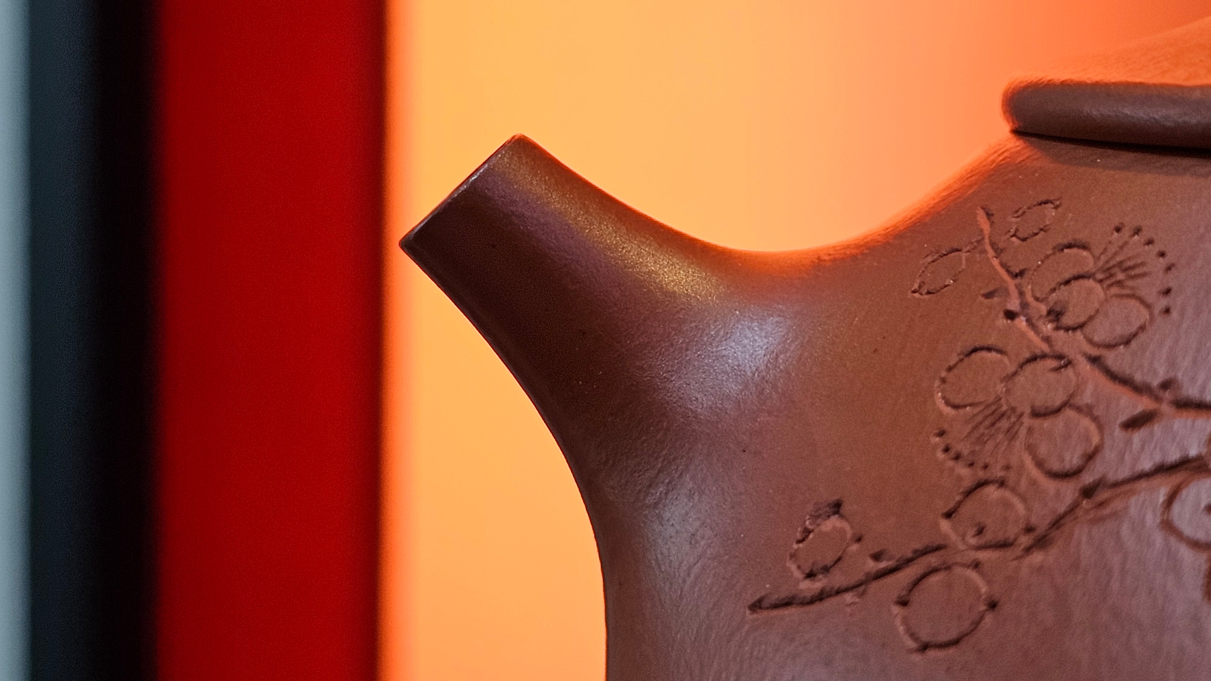 Jing Zhou Shi Piao 景舟石瓢, 276.3ml, Xiao Mei Yao Zhu Ni 小煤窑朱泥, by Craftsman Wang Xing 王兴; "暗香疏影" and Plum Blossoms Engraving by Craftsman Yi De Shu 一德书 ~!Congratulations to Prof A.G.! 0833hrs 10th August 2025! Long Beach, CA!