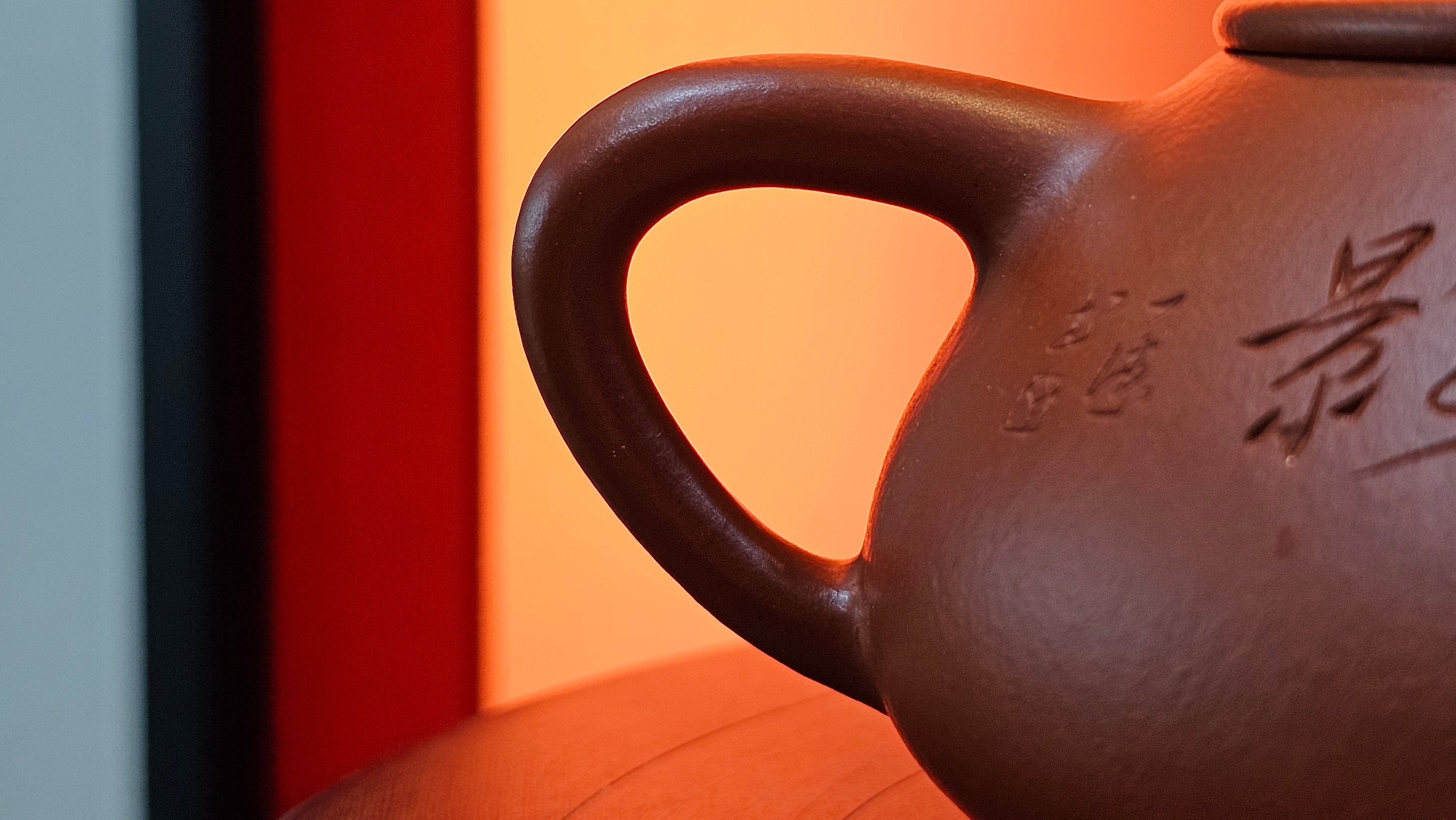 Jing Zhou Shi Piao 景舟石瓢, 276.3ml, Xiao Mei Yao Zhu Ni 小煤窑朱泥, by Craftsman Wang Xing 王兴; "暗香疏影" and Plum Blossoms Engraving by Craftsman Yi De Shu 一德书 ~!Congratulations to Prof A.G.! 0833hrs 10th August 2025! Long Beach, CA!