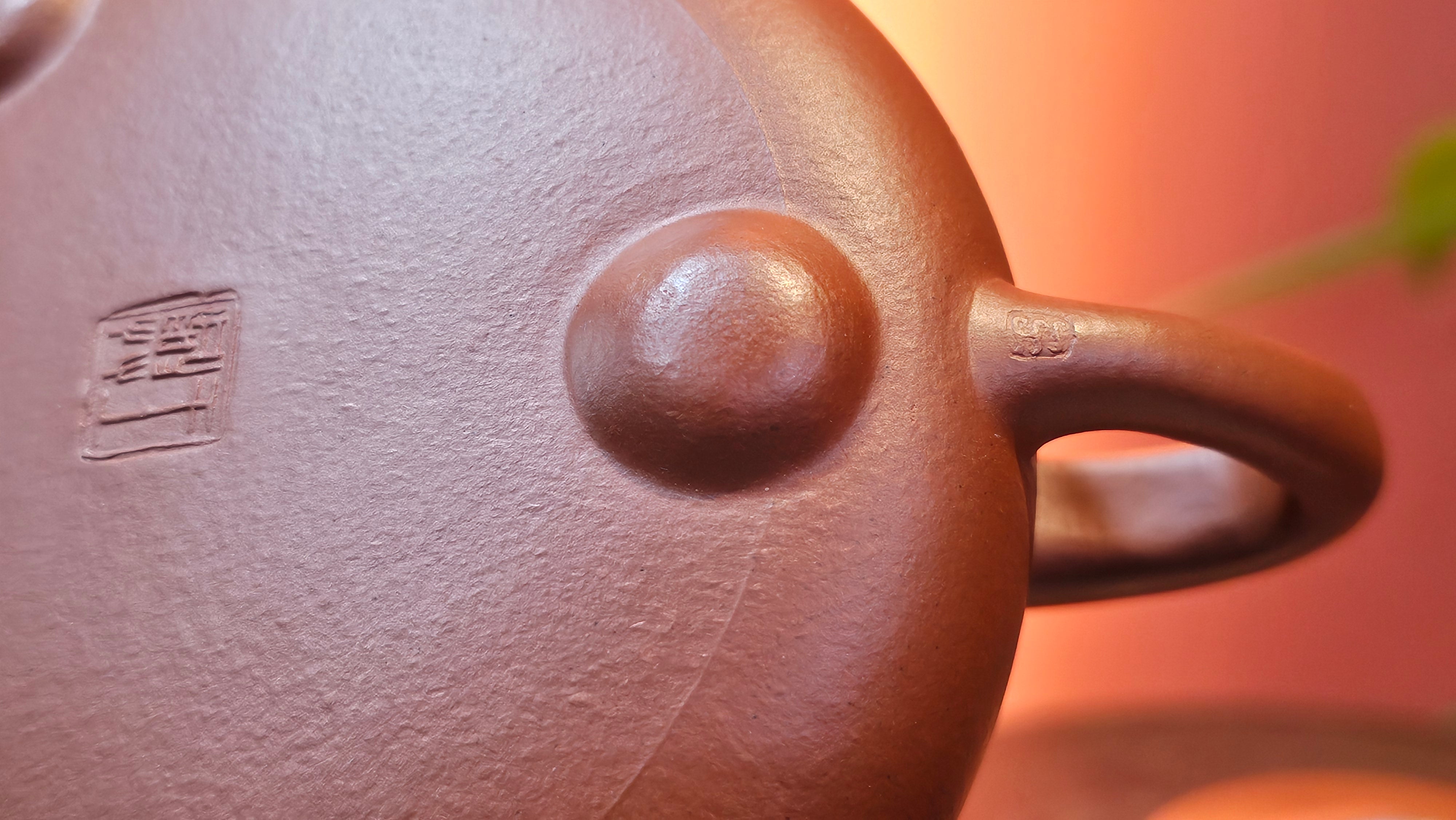 Jing Zhou Shi Piao 景舟石瓢, 276.3ml, Xiao Mei Yao Zhu Ni 小煤窑朱泥, by Craftsman Wang Xing 王兴; "暗香疏影" and Plum Blossoms Engraving by Craftsman Yi De Shu 一德书 ~!Congratulations to Prof A.G.! 0833hrs 10th August 2025! Long Beach, CA!