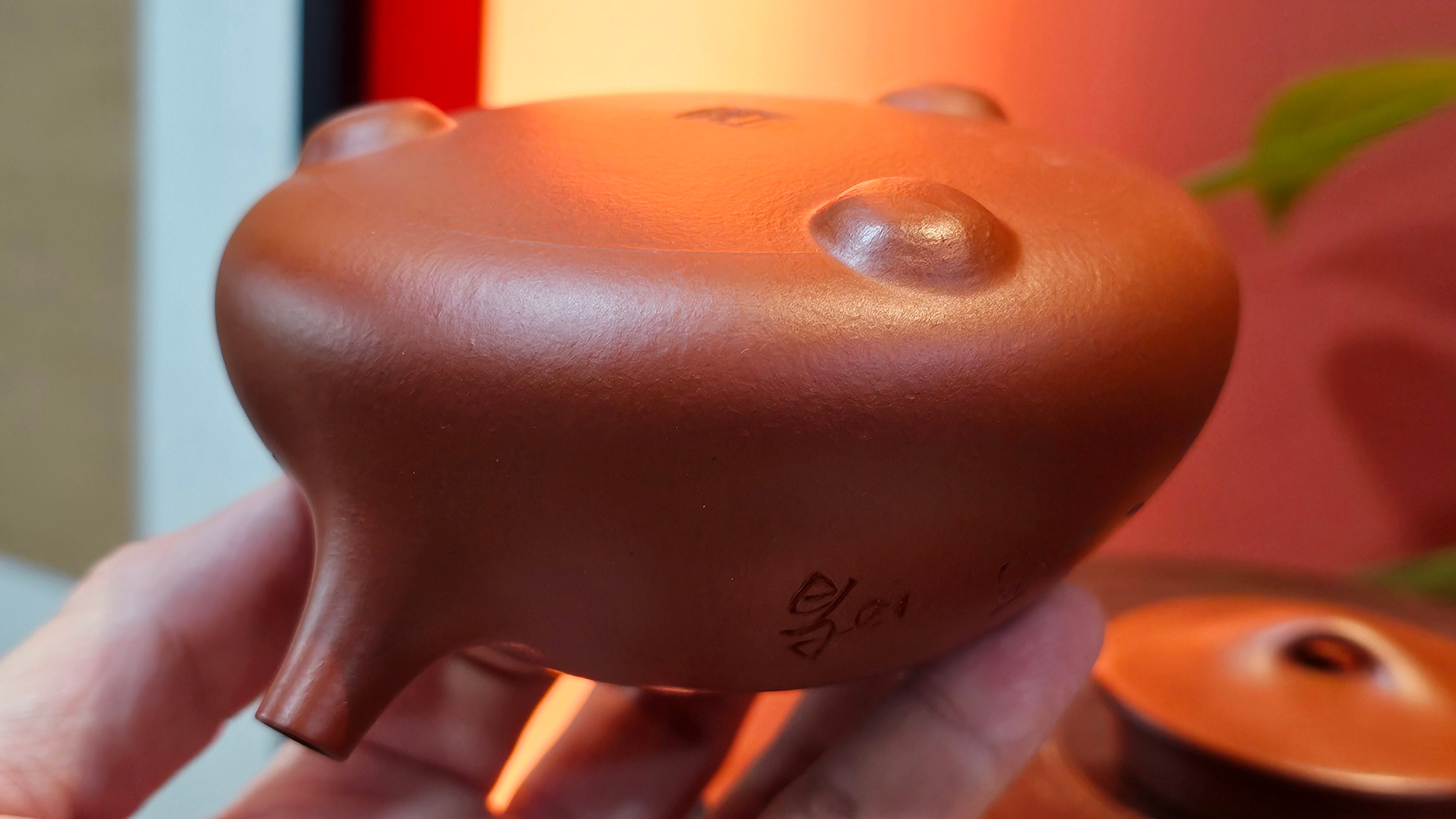 Jing Zhou Shi Piao 景舟石瓢, 276.3ml, Xiao Mei Yao Zhu Ni 小煤窑朱泥, by Craftsman Wang Xing 王兴; "暗香疏影" and Plum Blossoms Engraving by Craftsman Yi De Shu 一德书 ~!Congratulations to Prof A.G.! 0833hrs 10th August 2025! Long Beach, CA!