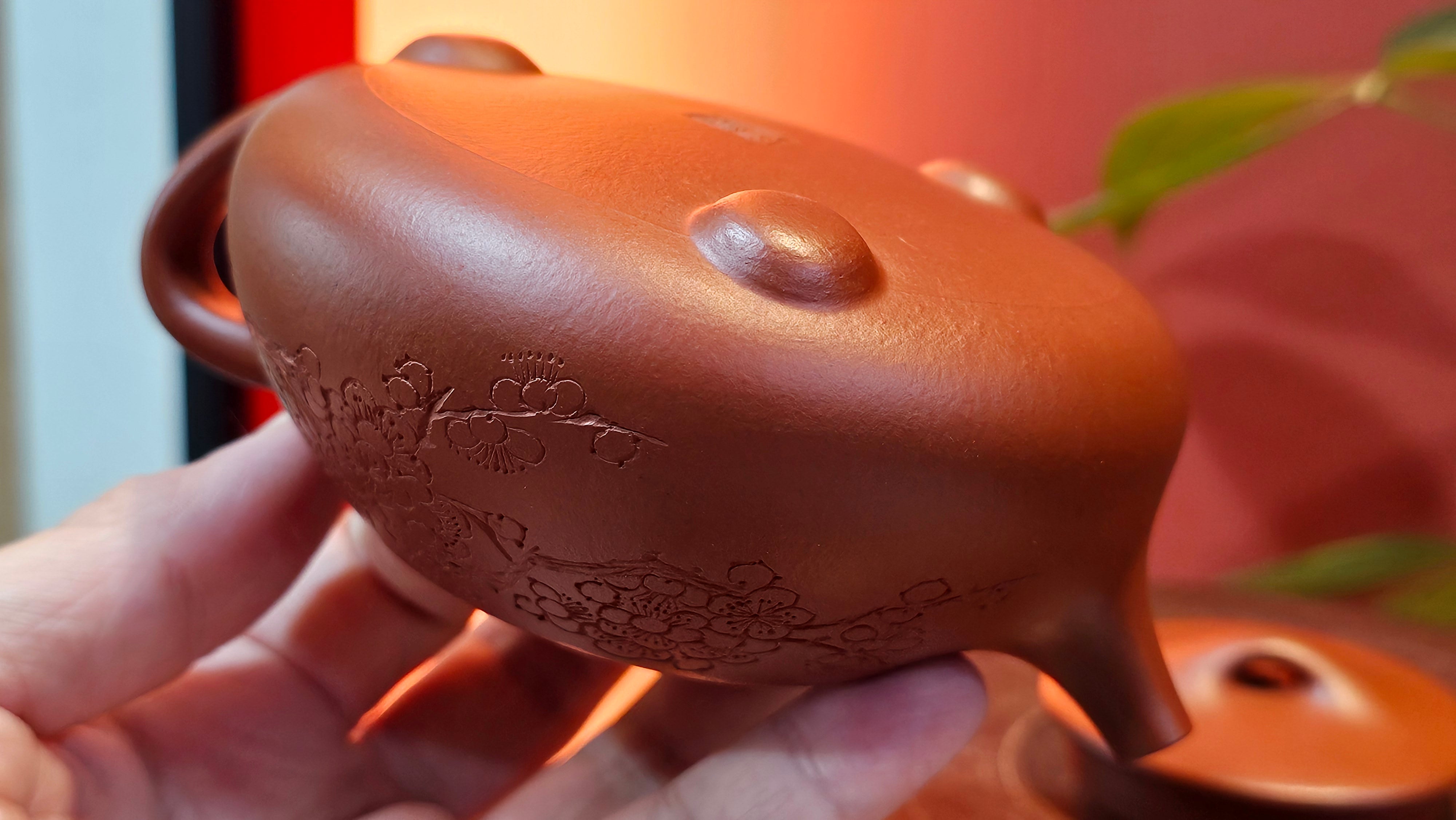 Jing Zhou Shi Piao 景舟石瓢, 276.3ml, Xiao Mei Yao Zhu Ni 小煤窑朱泥, by Craftsman Wang Xing 王兴; "暗香疏影" and Plum Blossoms Engraving by Craftsman Yi De Shu 一德书 ~!Congratulations to Prof A.G.! 0833hrs 10th August 2025! Long Beach, CA!