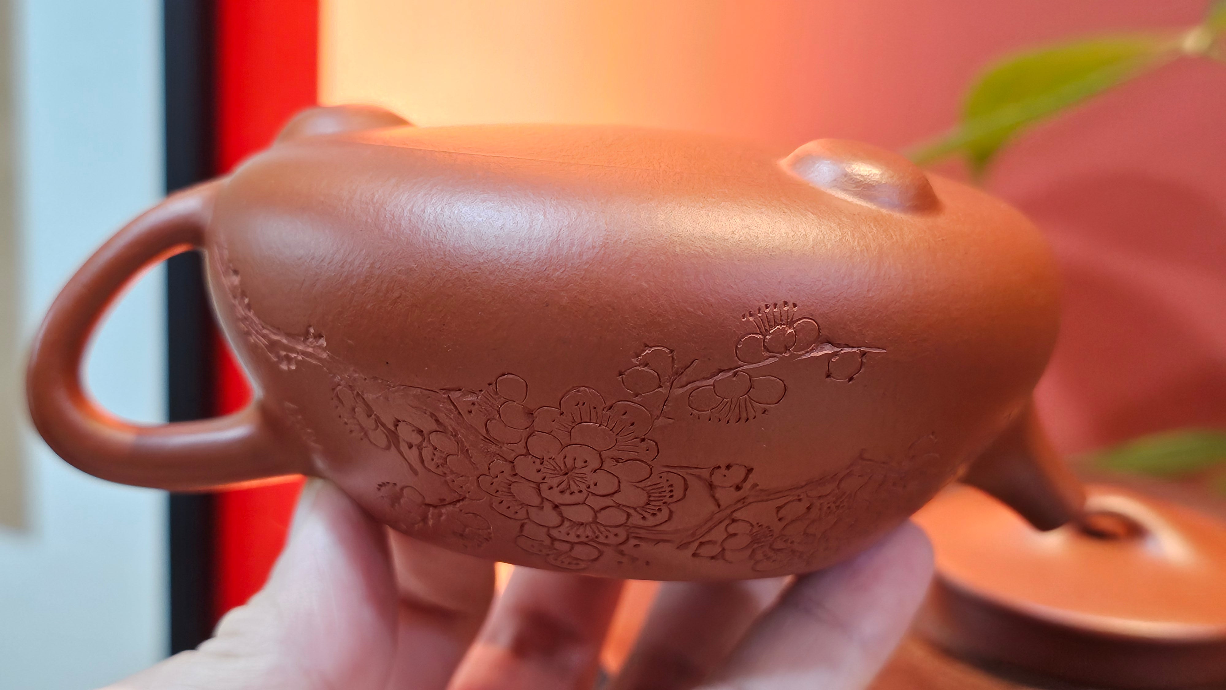 Jing Zhou Shi Piao 景舟石瓢, 276.3ml, Xiao Mei Yao Zhu Ni 小煤窑朱泥, by Craftsman Wang Xing 王兴; "暗香疏影" and Plum Blossoms Engraving by Craftsman Yi De Shu 一德书 ~!Congratulations to Prof A.G.! 0833hrs 10th August 2025! Long Beach, CA!