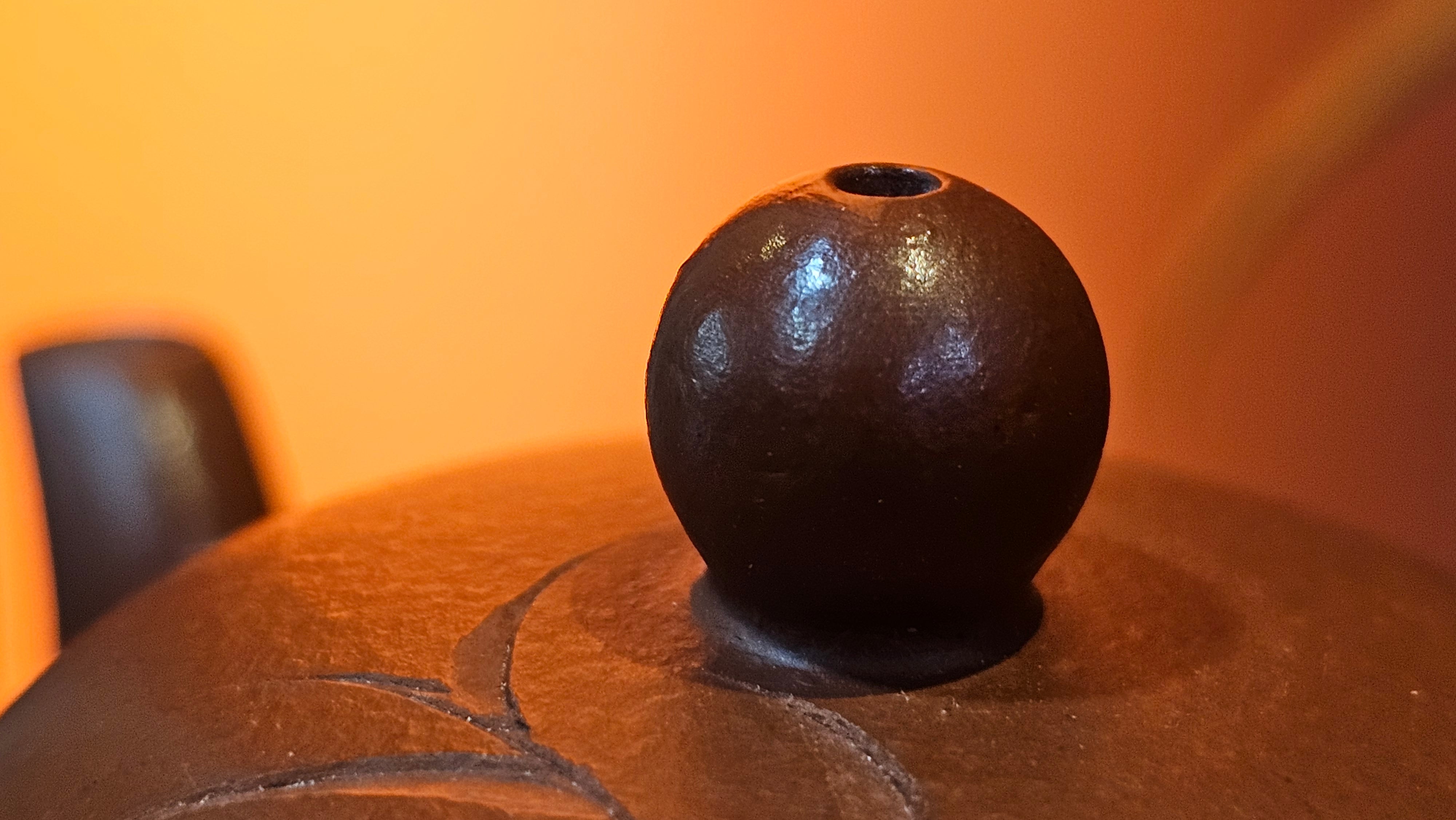 Li Xing 梨形, 169.3ml, Xiao Mei Yao Zhu Ni 小煤窑朱泥 by our Collaborative Craftsman Zhai Yi Yao 翟一耀, 梅花刻绘, Engraving of Bamboo and Calligraphy, by Craftsman Yi De Shu 一德书 ~ Congratulations to!Tea Sommr A.M., 1238hrs 16th August 2025, Padua! Italy🇮🇹!