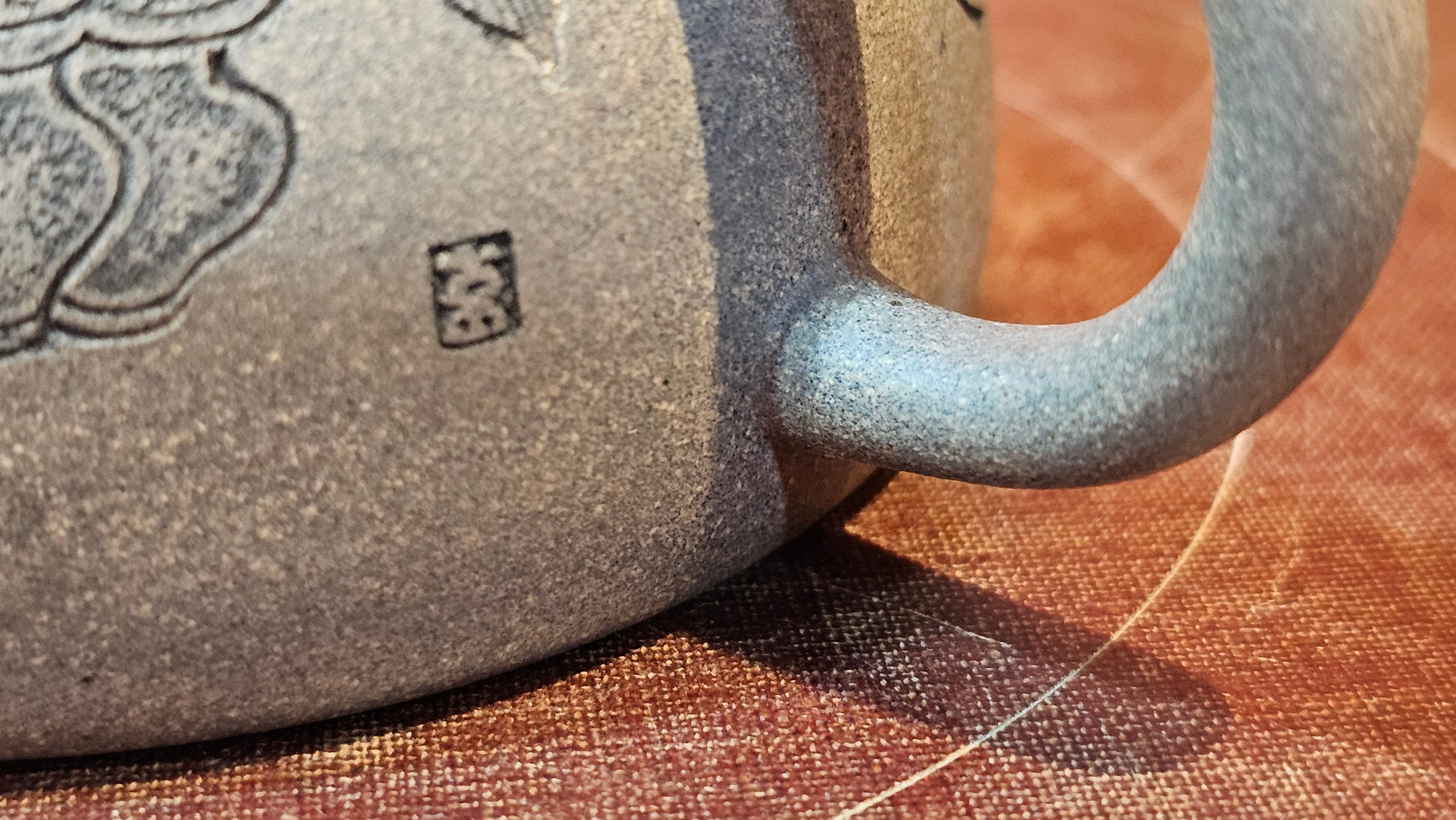 Ban Yue Hu《半月壶》~ "Half Moon Pot", 140.8ml, Qing Hui Duan 青灰段泥, by our Craftsman Zhang Huan 张欢, "Qing Gong Tu" 清供图 Engraving by Craftsman Nan Shan Lao Ren 南山老人 ~ Congratulations to Ms M.L.! 0831hrs 10th August 2025! Phoenix, AZ!