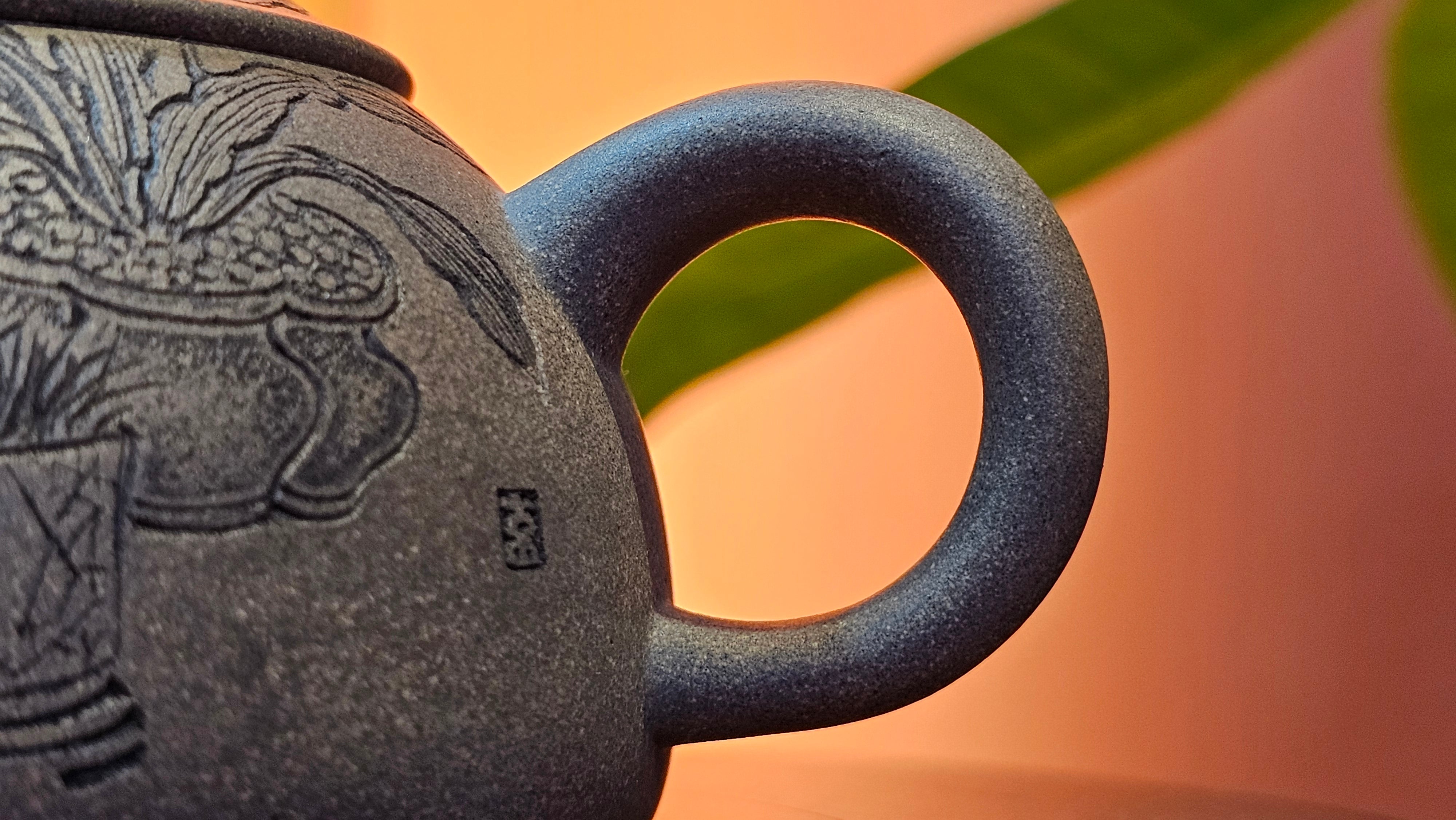 Ban Yue Hu《半月壶》~ "Half Moon Pot", 140.8ml, Qing Hui Duan 青灰段泥, by our Craftsman Zhang Huan 张欢, "Qing Gong Tu" 清供图 Engraving by Craftsman Nan Shan Lao Ren 南山老人 ~ Congratulations to Ms M.L.! 0831hrs 10th August 2025! Phoenix, AZ!