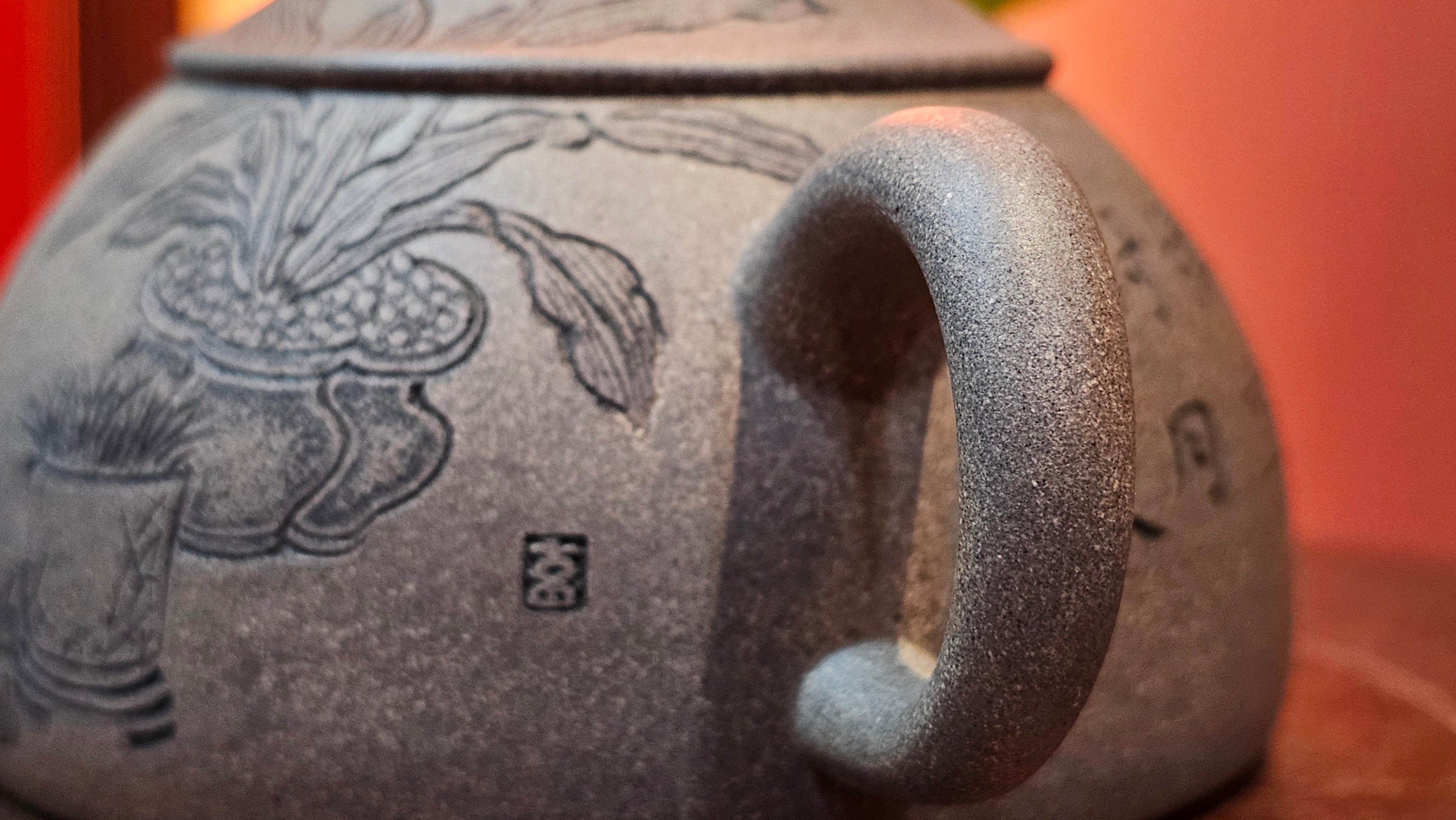 Ban Yue Hu《半月壶》~ "Half Moon Pot", 140.8ml, Qing Hui Duan 青灰段泥, by our Craftsman Zhang Huan 张欢, "Qing Gong Tu" 清供图 Engraving by Craftsman Nan Shan Lao Ren 南山老人 ~ Congratulations to Ms M.L.! 0831hrs 10th August 2025! Phoenix, AZ!