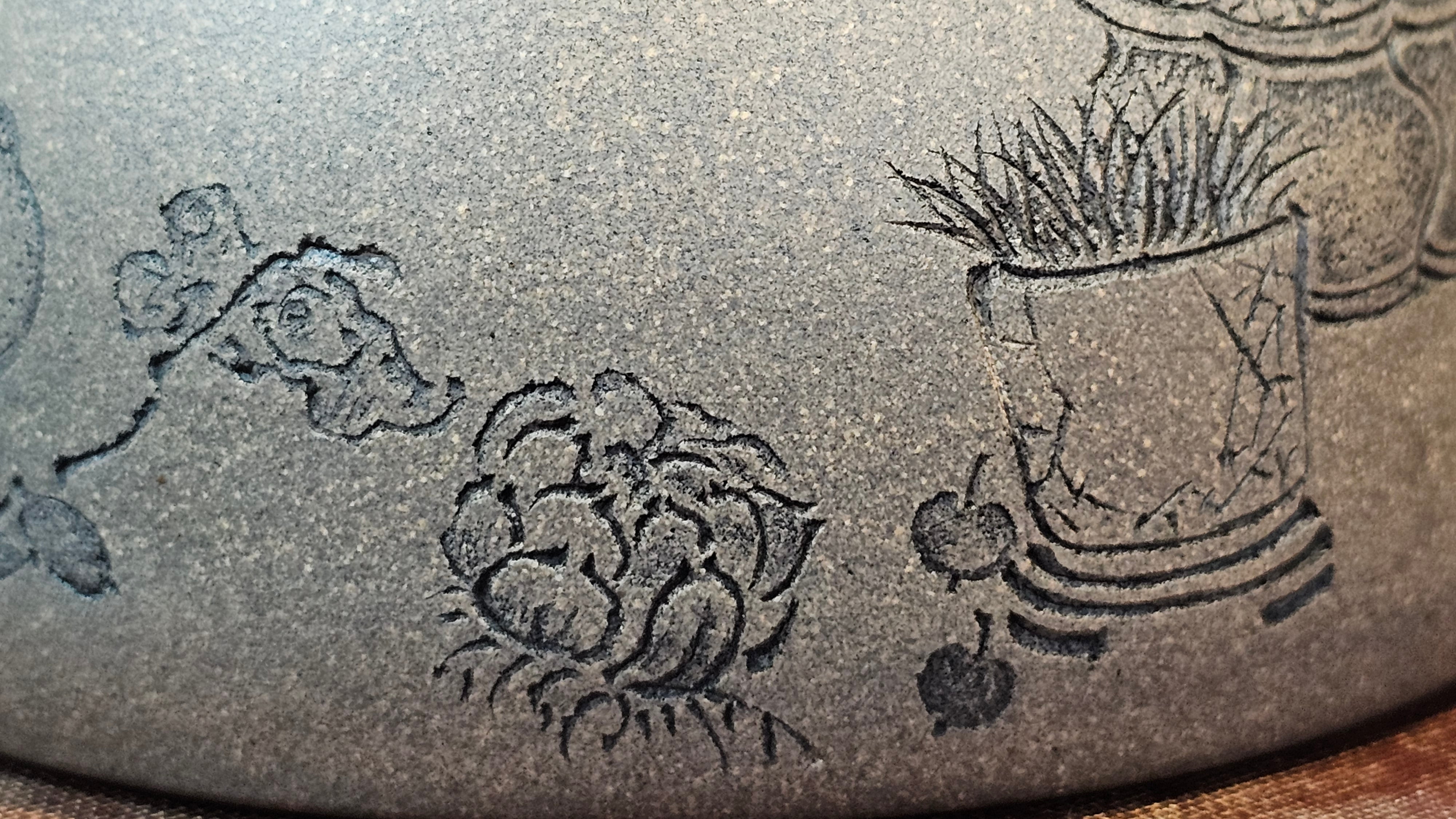 Ban Yue Hu《半月壶》~ "Half Moon Pot", 140.8ml, Qing Hui Duan 青灰段泥, by our Craftsman Zhang Huan 张欢, "Qing Gong Tu" 清供图 Engraving by Craftsman Nan Shan Lao Ren 南山老人 ~ Congratulations to Ms M.L.! 0831hrs 10th August 2025! Phoenix, AZ!