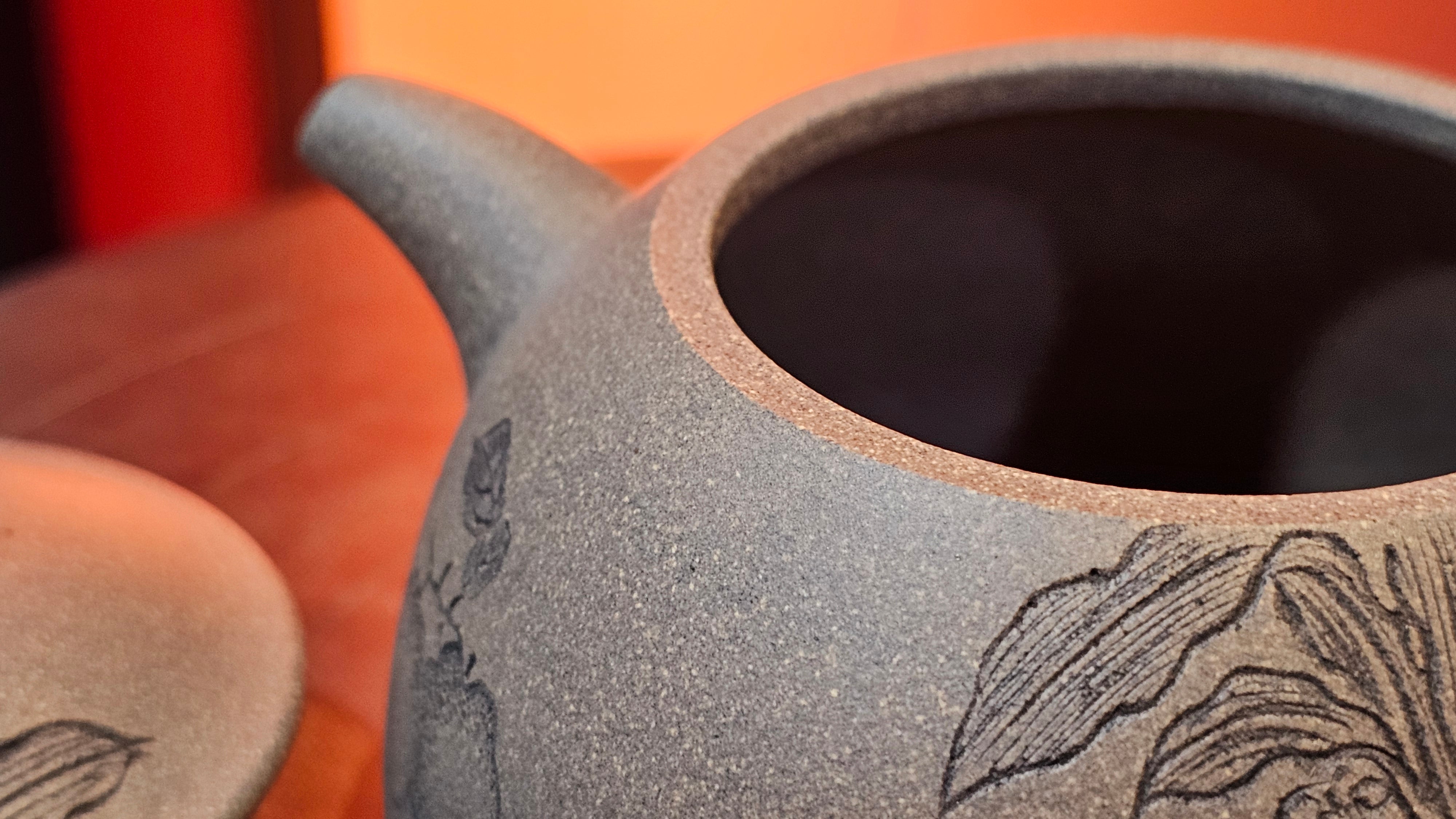 Ban Yue Hu《半月壶》~ "Half Moon Pot", 140.8ml, Qing Hui Duan 青灰段泥, by our Craftsman Zhang Huan 张欢, "Qing Gong Tu" 清供图 Engraving by Craftsman Nan Shan Lao Ren 南山老人 ~ Congratulations to Ms M.L.! 0831hrs 10th August 2025! Phoenix, AZ!