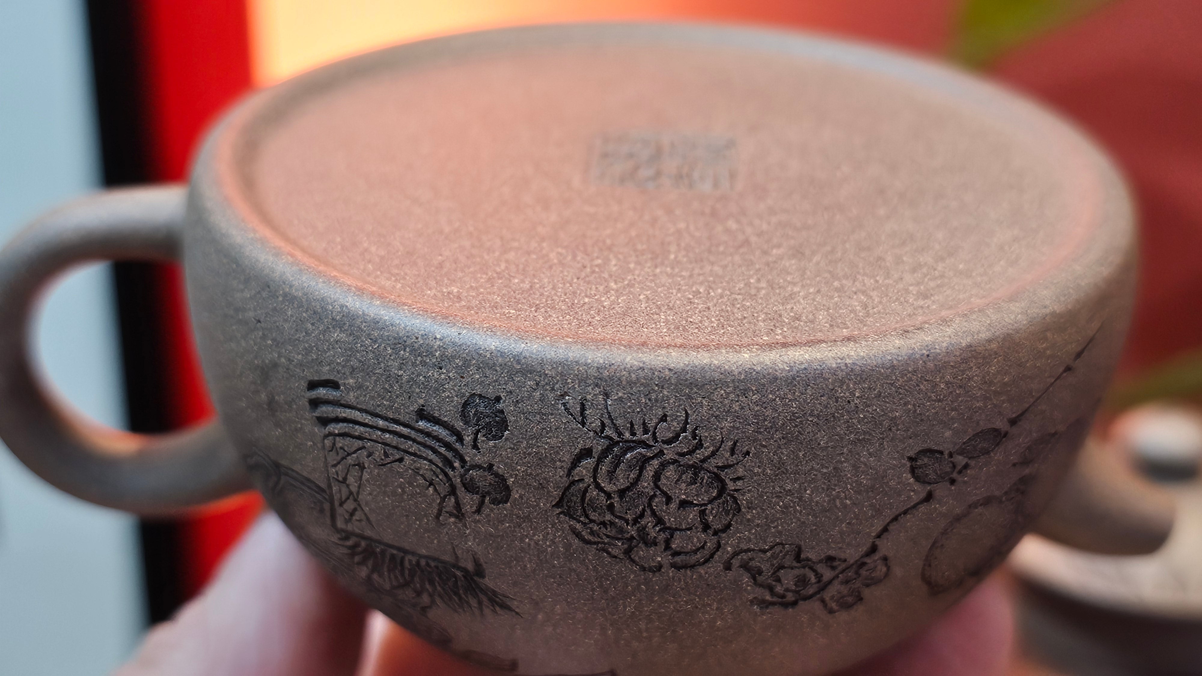 Ban Yue Hu《半月壶》~ "Half Moon Pot", 140.8ml, Qing Hui Duan 青灰段泥, by our Craftsman Zhang Huan 张欢, "Qing Gong Tu" 清供图 Engraving by Craftsman Nan Shan Lao Ren 南山老人 ~ Congratulations to Ms M.L.! 0831hrs 10th August 2025! Phoenix, AZ!