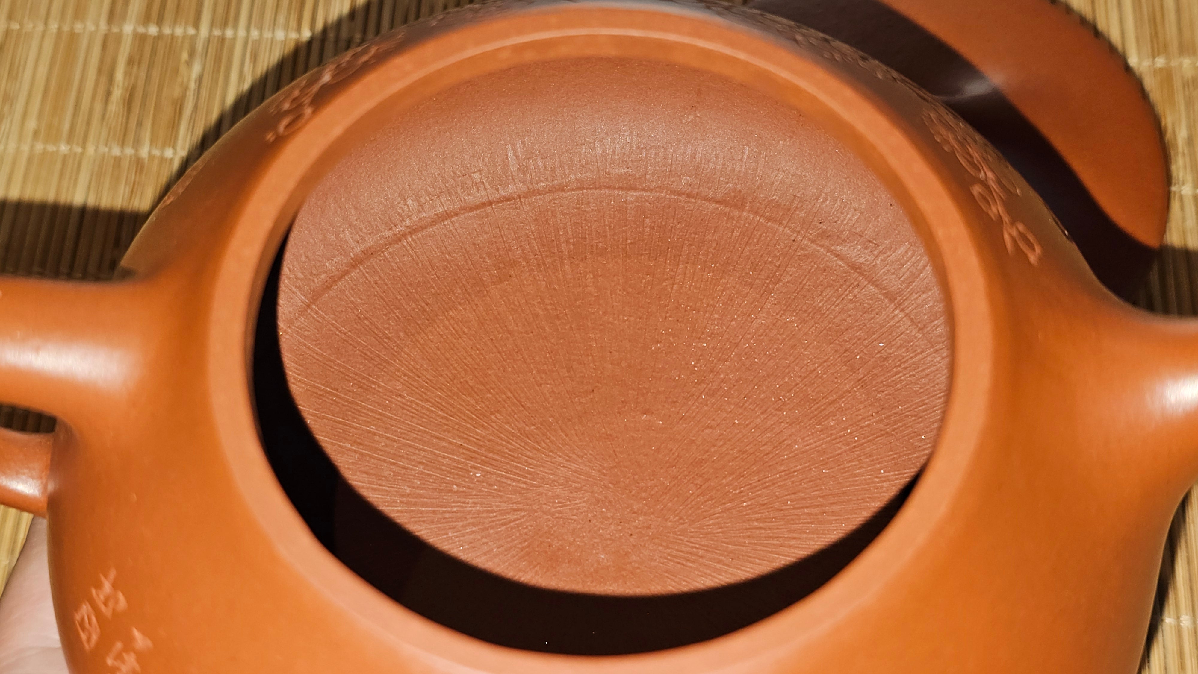 Jing Zhou Shi Piao 景舟石瓢, 276.3ml, Xiao Mei Yao Zhu Ni 小煤窑朱泥, by Craftsman Wang Xing 王兴; "暗香疏影" and Plum Blossoms Engraving by Craftsman Yi De Shu 一德书 ~!Congratulations to Prof A.G.! 0833hrs 10th August 2025! Long Beach, CA!