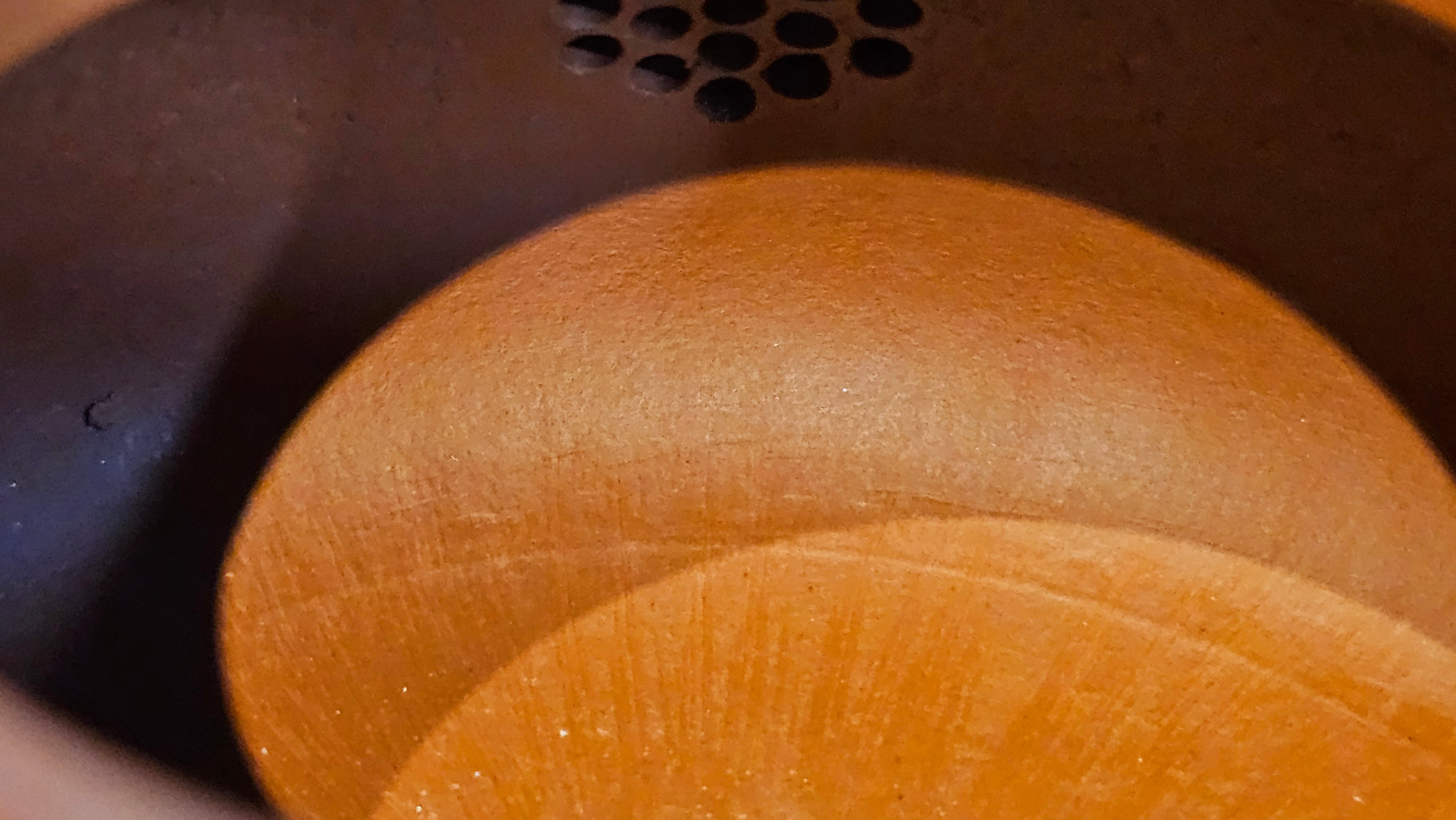 Jing Zhou Shi Piao 景舟石瓢, 276.3ml, Xiao Mei Yao Zhu Ni 小煤窑朱泥, by Craftsman Wang Xing 王兴; "暗香疏影" and Plum Blossoms Engraving by Craftsman Yi De Shu 一德书 ~!Congratulations to Prof A.G.! 0833hrs 10th August 2025! Long Beach, CA!