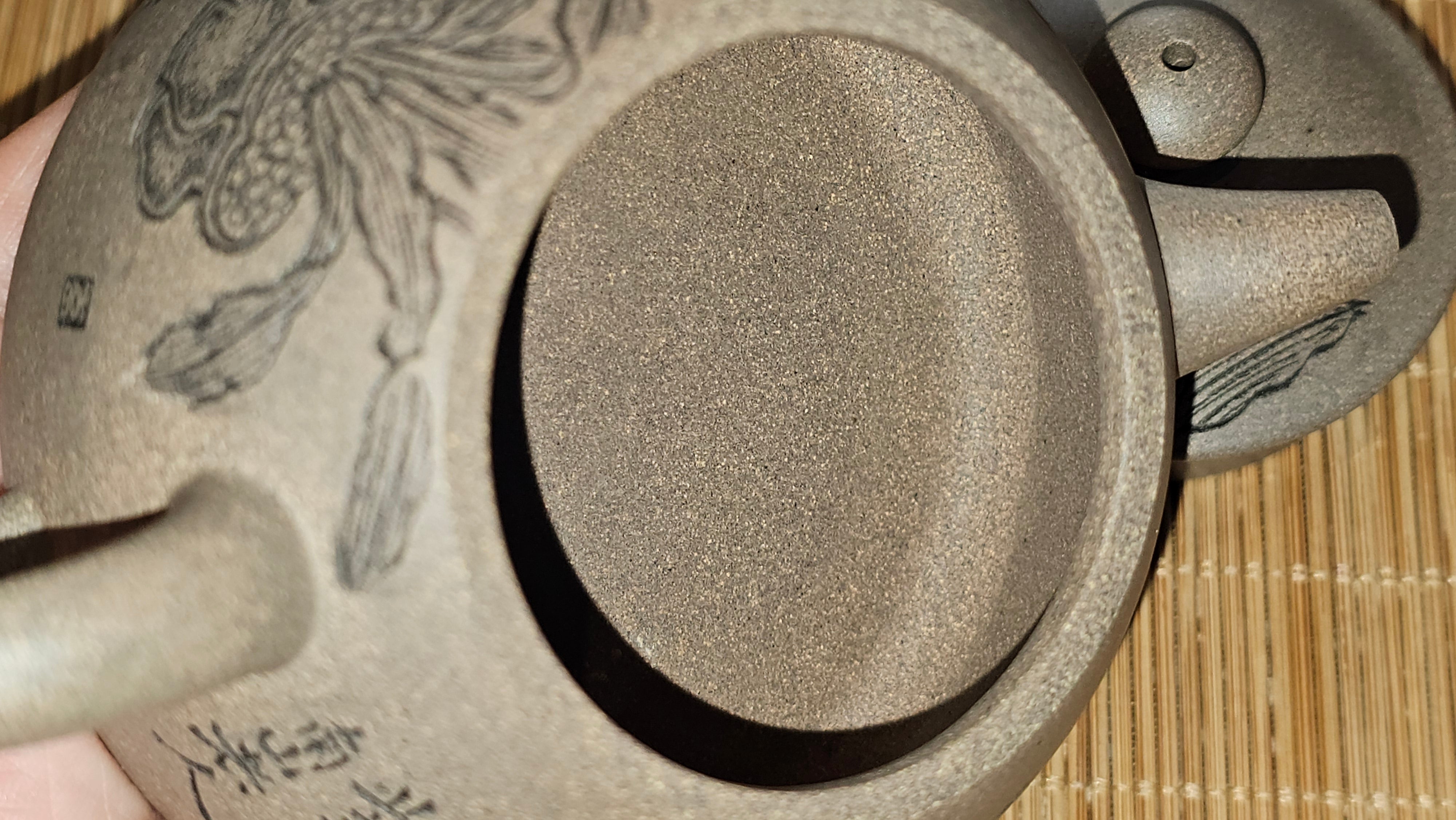 Ban Yue Hu《半月壶》~ "Half Moon Pot", 140.8ml, Qing Hui Duan 青灰段泥, by our Craftsman Zhang Huan 张欢, "Qing Gong Tu" 清供图 Engraving by Craftsman Nan Shan Lao Ren 南山老人 ~ Congratulations to Ms M.L.! 0831hrs 10th August 2025! Phoenix, AZ!