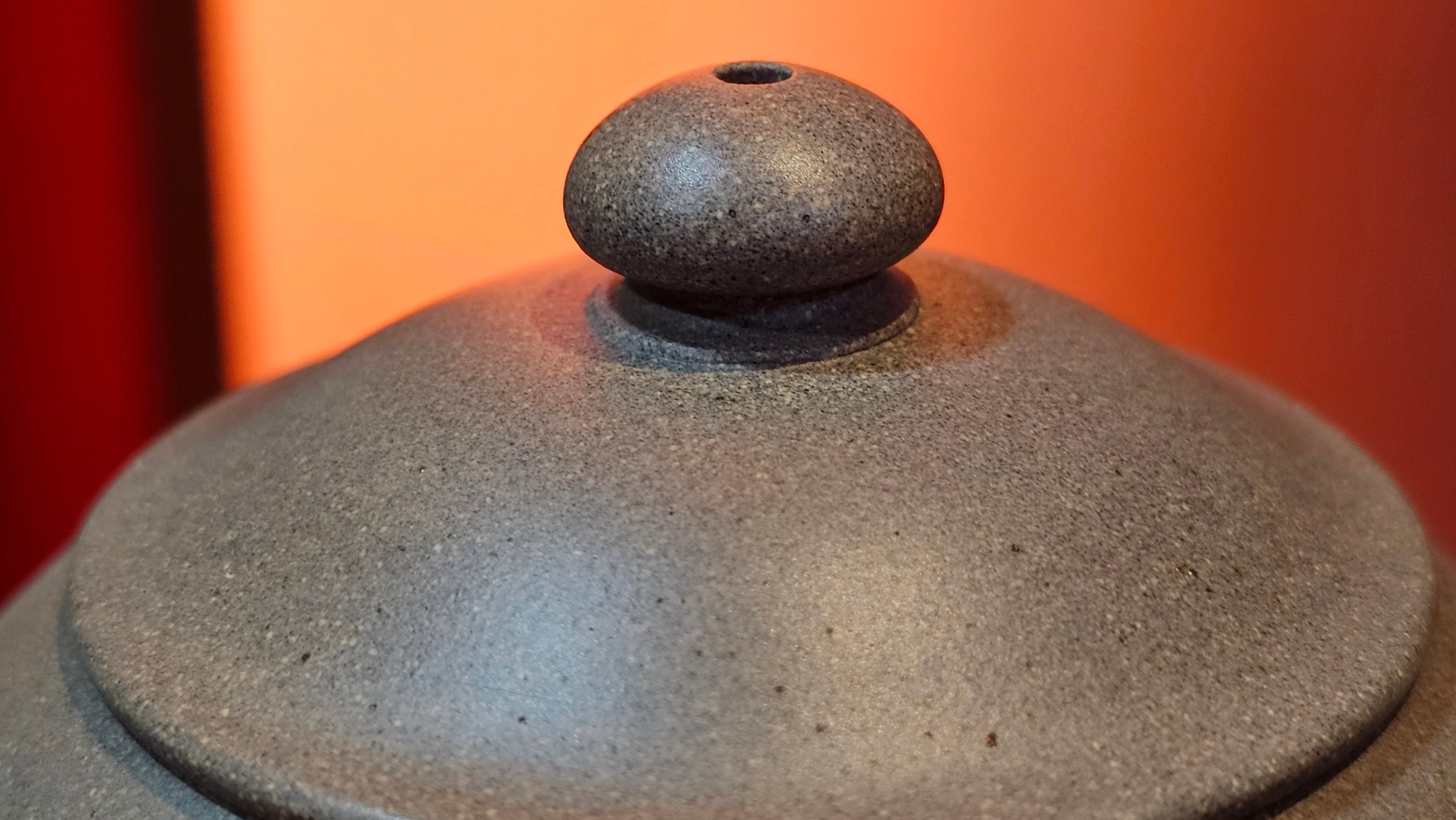 Ban Yue Hu《半月壶》~ "Half Moon Pot", 136.8ml, Qing Hui Duan 青灰段泥, by our Craftsman Zhang Huan 张欢, "Qing Gong Tu" 清供图 Engraving by Craftsman Nan Shan Lao Ren 南山老人 ~ Congratulations to Ms J.C.! 1243hrs 10th August 2025, Los Angeles, CA!