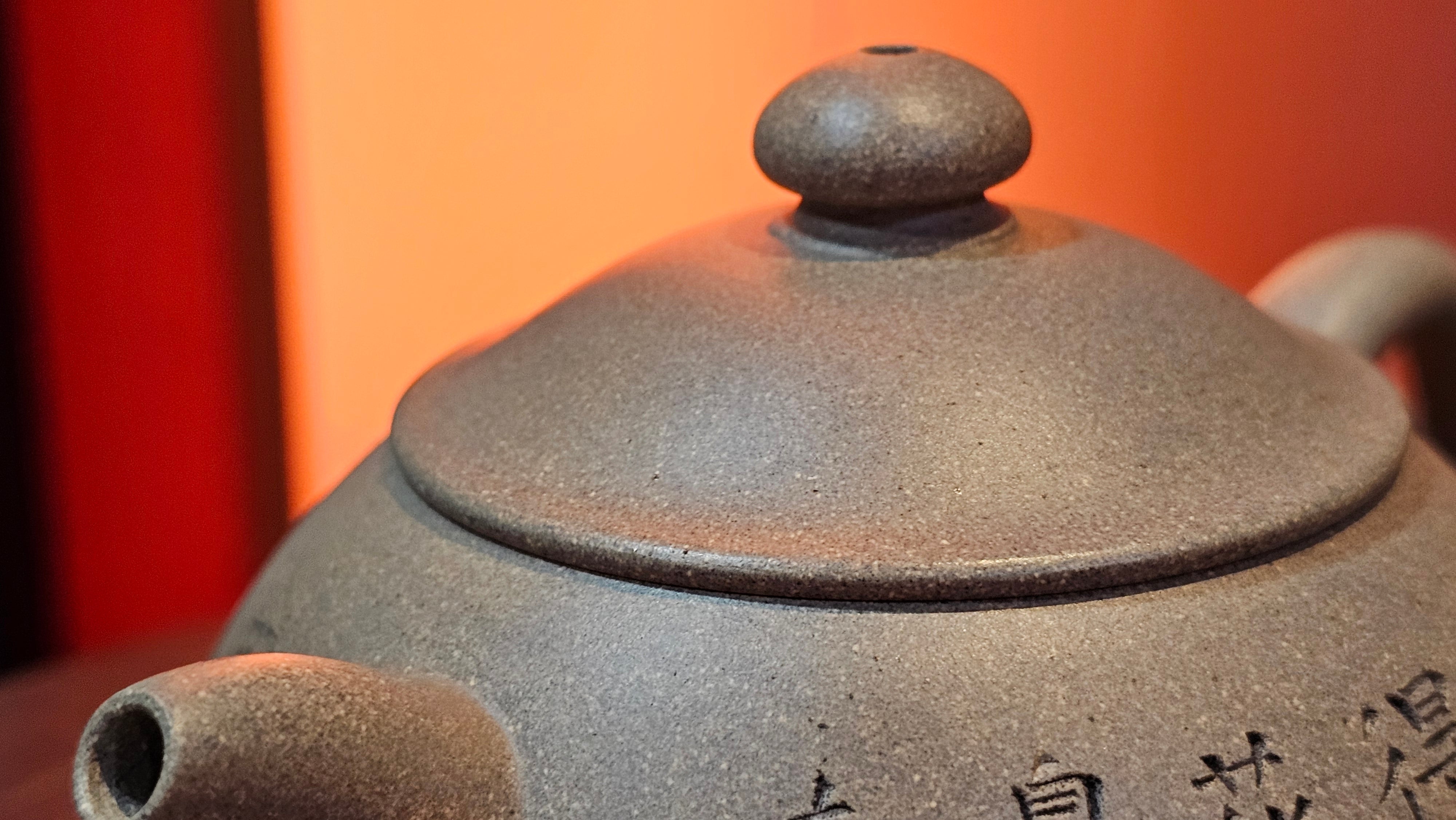 Ban Yue Hu《半月壶》~ "Half Moon Pot", 136.8ml, Qing Hui Duan 青灰段泥, by our Craftsman Zhang Huan 张欢, "Qing Gong Tu" 清供图 Engraving by Craftsman Nan Shan Lao Ren 南山老人 ~ Congratulations to Ms J.C.! 1243hrs 10th August 2025, Los Angeles, CA!
