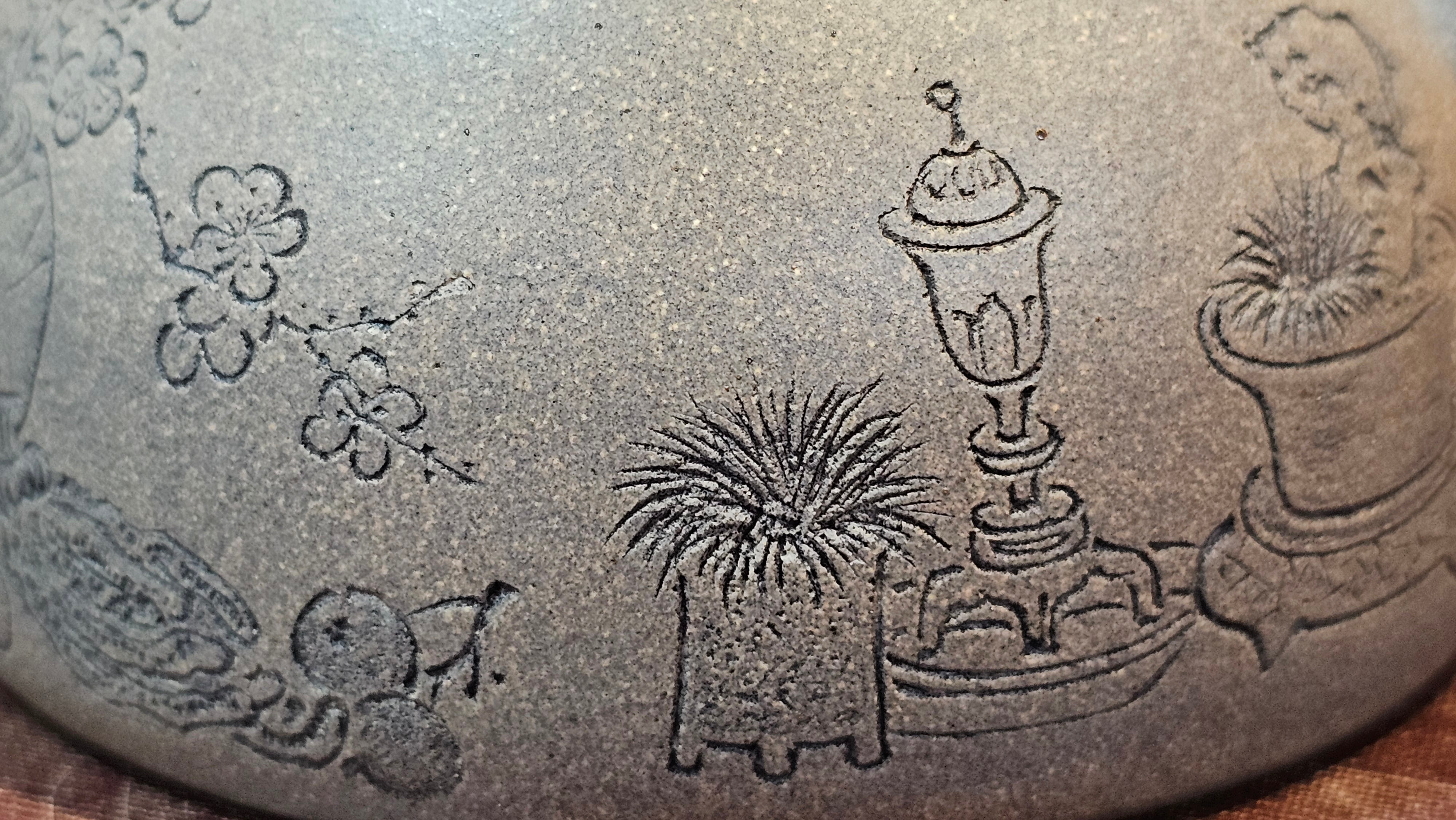 Ban Yue Hu《半月壶》~ "Half Moon Pot", 136.8ml, Qing Hui Duan 青灰段泥, by our Craftsman Zhang Huan 张欢, "Qing Gong Tu" 清供图 Engraving by Craftsman Nan Shan Lao Ren 南山老人 ~ Congratulations to Ms J.C.! 1243hrs 10th August 2025, Los Angeles, CA!