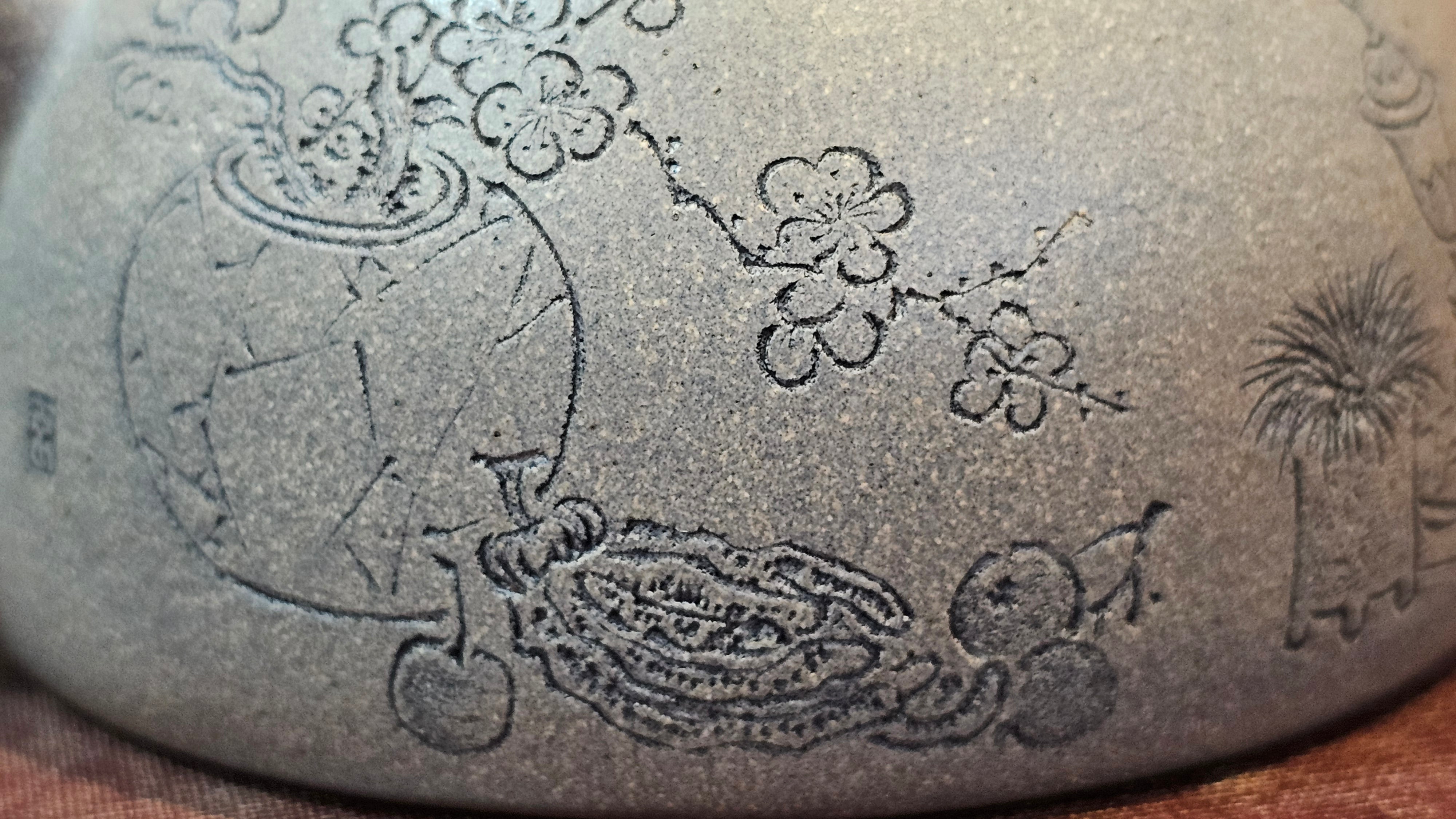 Ban Yue Hu《半月壶》~ "Half Moon Pot", 136.8ml, Qing Hui Duan 青灰段泥, by our Craftsman Zhang Huan 张欢, "Qing Gong Tu" 清供图 Engraving by Craftsman Nan Shan Lao Ren 南山老人 ~ Congratulations to Ms J.C.! 1243hrs 10th August 2025, Los Angeles, CA!