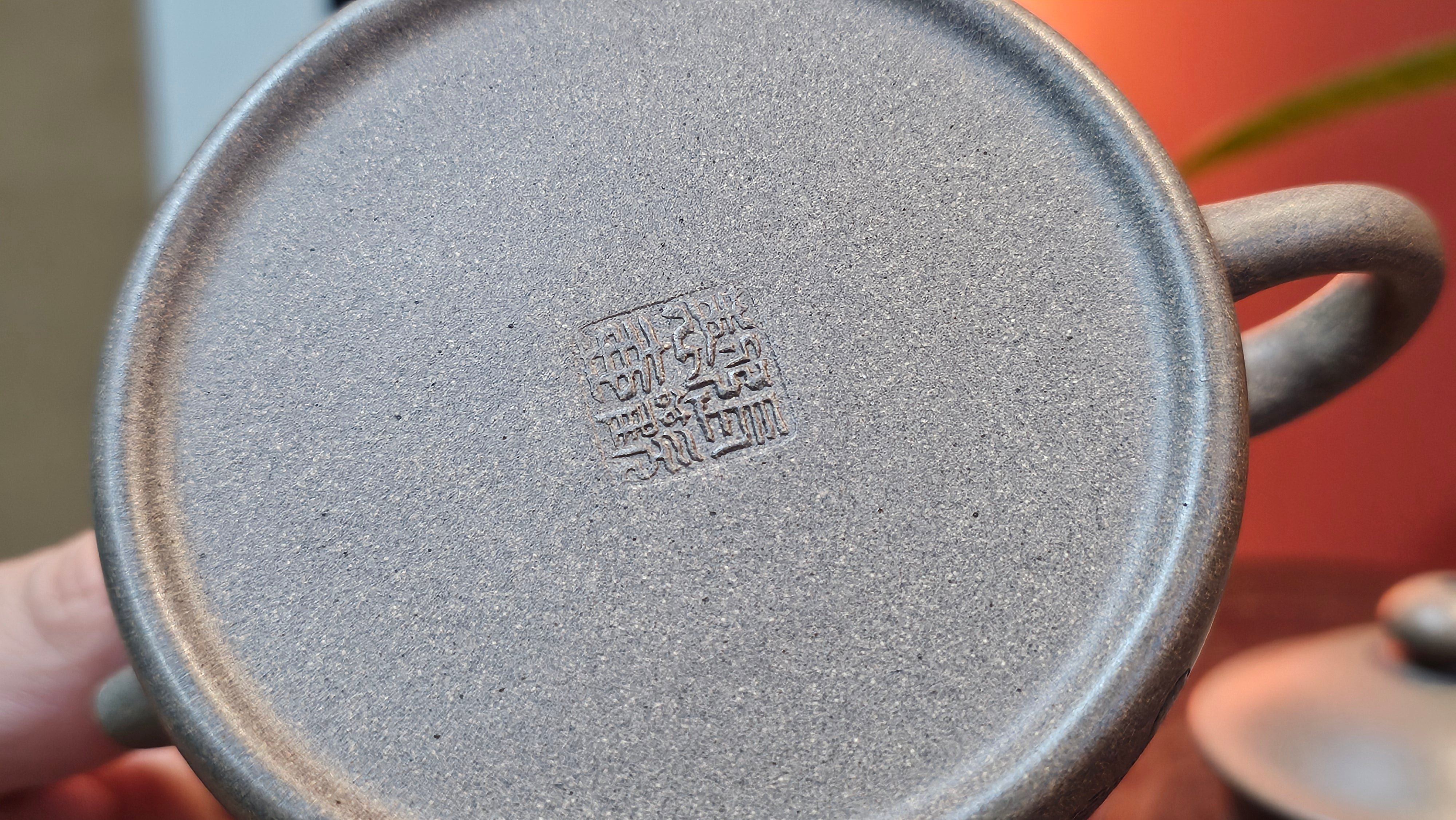 Ban Yue Hu《半月壶》~ "Half Moon Pot", 136.8ml, Qing Hui Duan 青灰段泥, by our Craftsman Zhang Huan 张欢, "Qing Gong Tu" 清供图 Engraving by Craftsman Nan Shan Lao Ren 南山老人 ~ Congratulations to Ms J.C.! 1243hrs 10th August 2025, Los Angeles, CA!