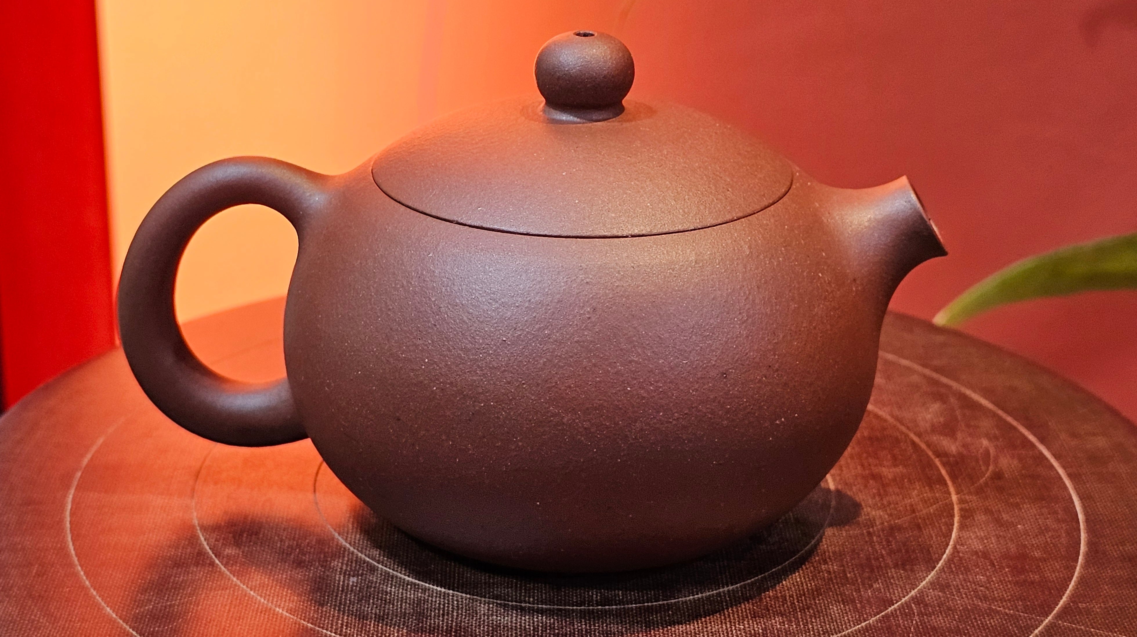 Xi Shi 西施, 144.5ml, Di Cao Qing Zi Ni 底槽青紫泥, by Craftsman Gu Xiao Ming 顾小明 ~ Congratulations!to Ms M.S., 2125hrs 11th August 2025, Conshohocken! PA.