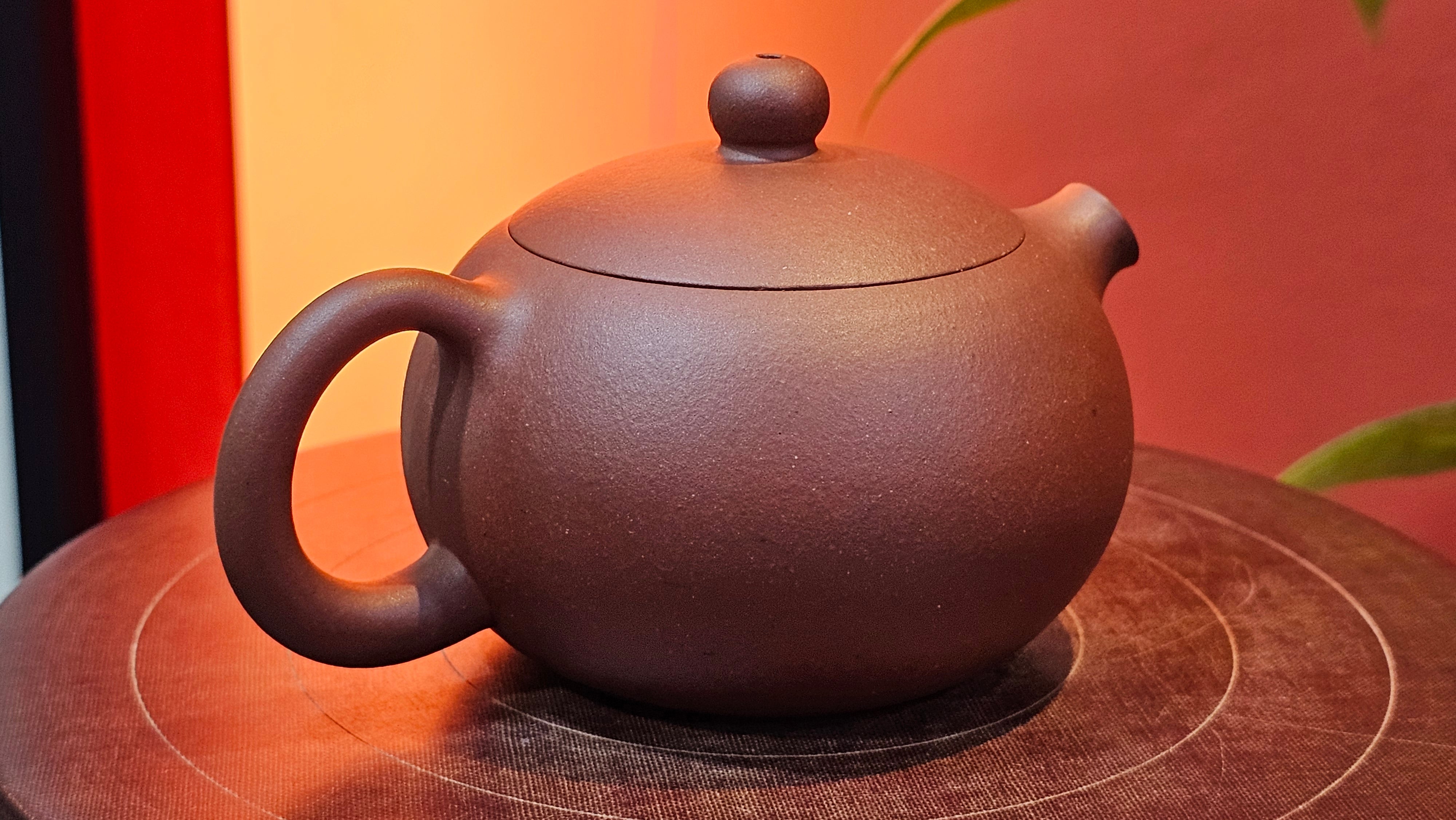 Xi Shi 西施, 144.5ml, Di Cao Qing Zi Ni 底槽青紫泥, by Craftsman Gu Xiao Ming 顾小明 ~ Congratulations!to Ms M.S., 2125hrs 11th August 2025, Conshohocken! PA.