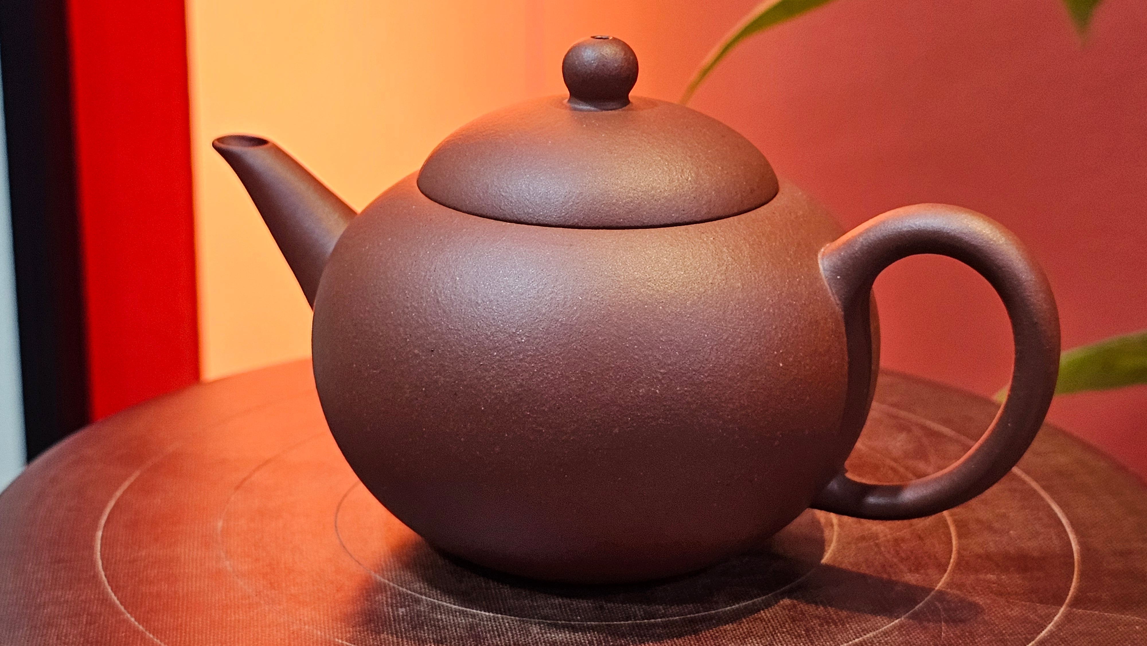 Shui Ping 水平, 161.2ml, Di Cao Qing Zi Ni 底槽青紫泥, by Craftsman Gu Xiao Ming 顾小明 ~ Congratulations to Mr S.H.! 1942hrs 16th August 2025, Arcata! CA.