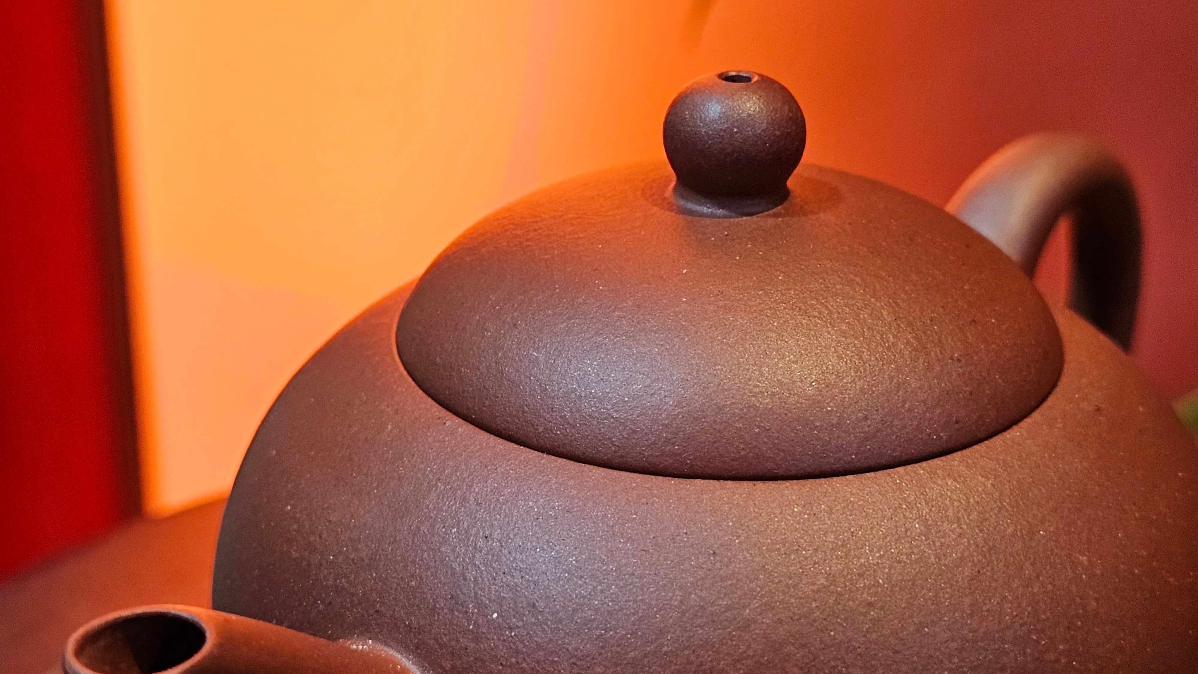 Shui Ping 水平, 161.2ml, Di Cao Qing Zi Ni 底槽青紫泥, by Craftsman Gu Xiao Ming 顾小明 ~ Congratulations to Mr S.H.! 1942hrs 16th August 2025, Arcata! CA.