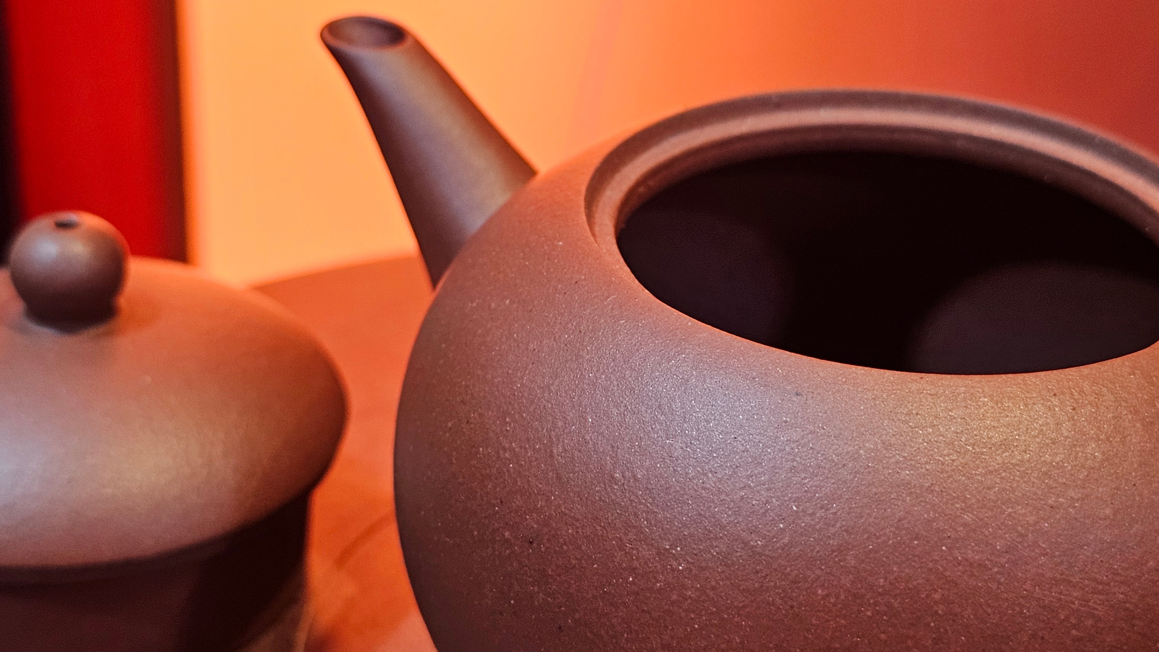 Shui Ping 水平, 161.2ml, Di Cao Qing Zi Ni 底槽青紫泥, by Craftsman Gu Xiao Ming 顾小明 ~ Congratulations to Mr S.H.! 1942hrs 16th August 2025, Arcata! CA.