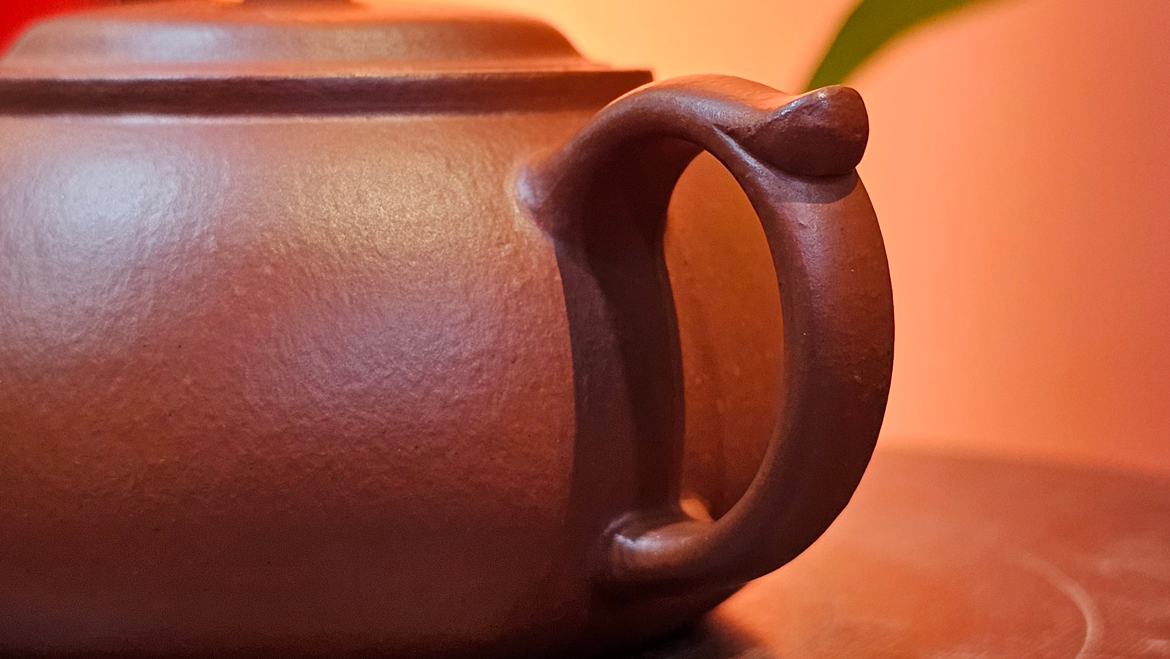 Guan Bo 观博, 94.6ml, Xiao Mei Yao Zhu Ni 小煤窑朱泥 by our Collaborative Craftsman Zhai Yi Yao 翟一耀。