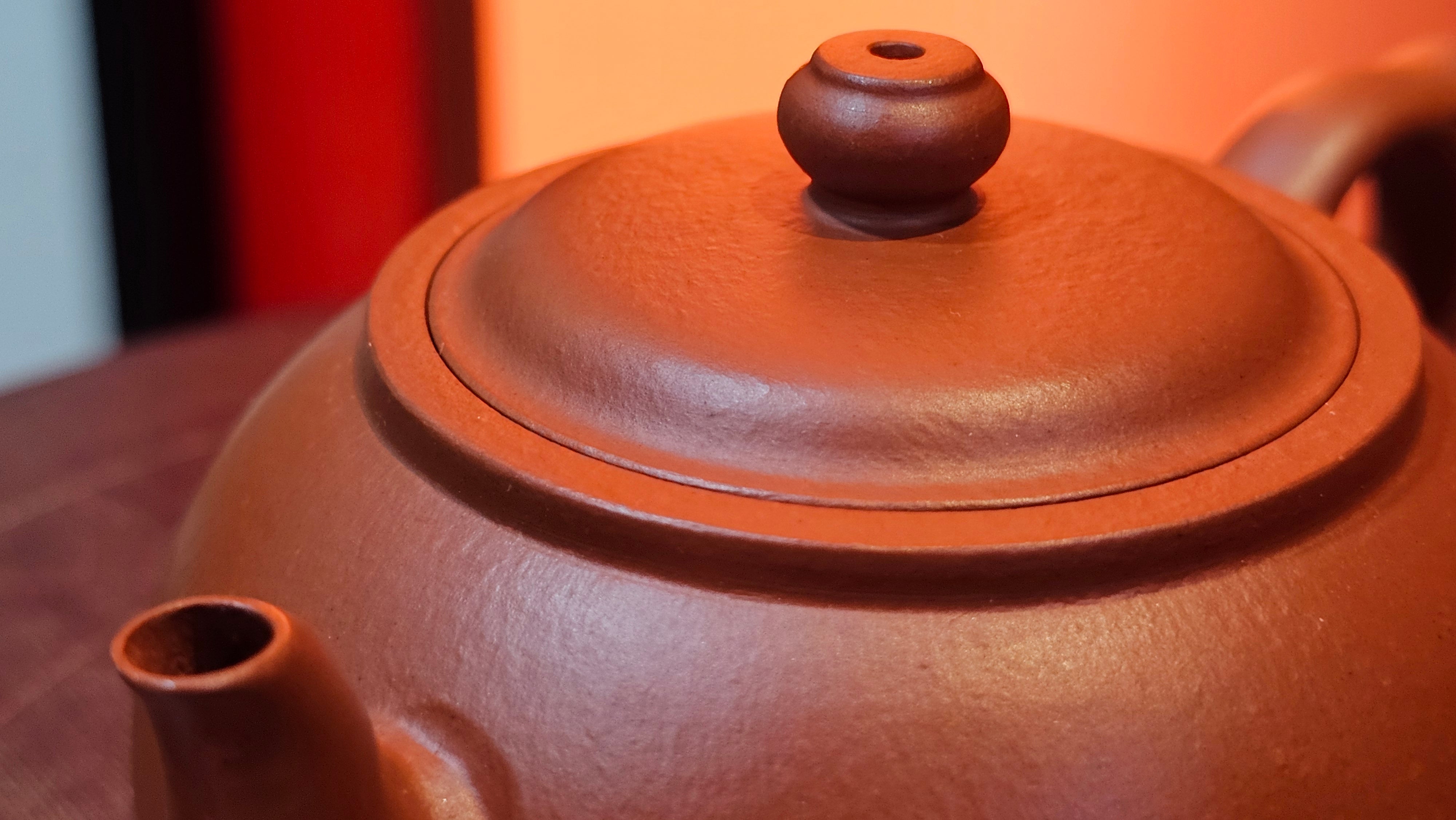 Guan Bo 观博, 94.6ml, Xiao Mei Yao Zhu Ni 小煤窑朱泥 by our Collaborative Craftsman Zhai Yi Yao 翟一耀。