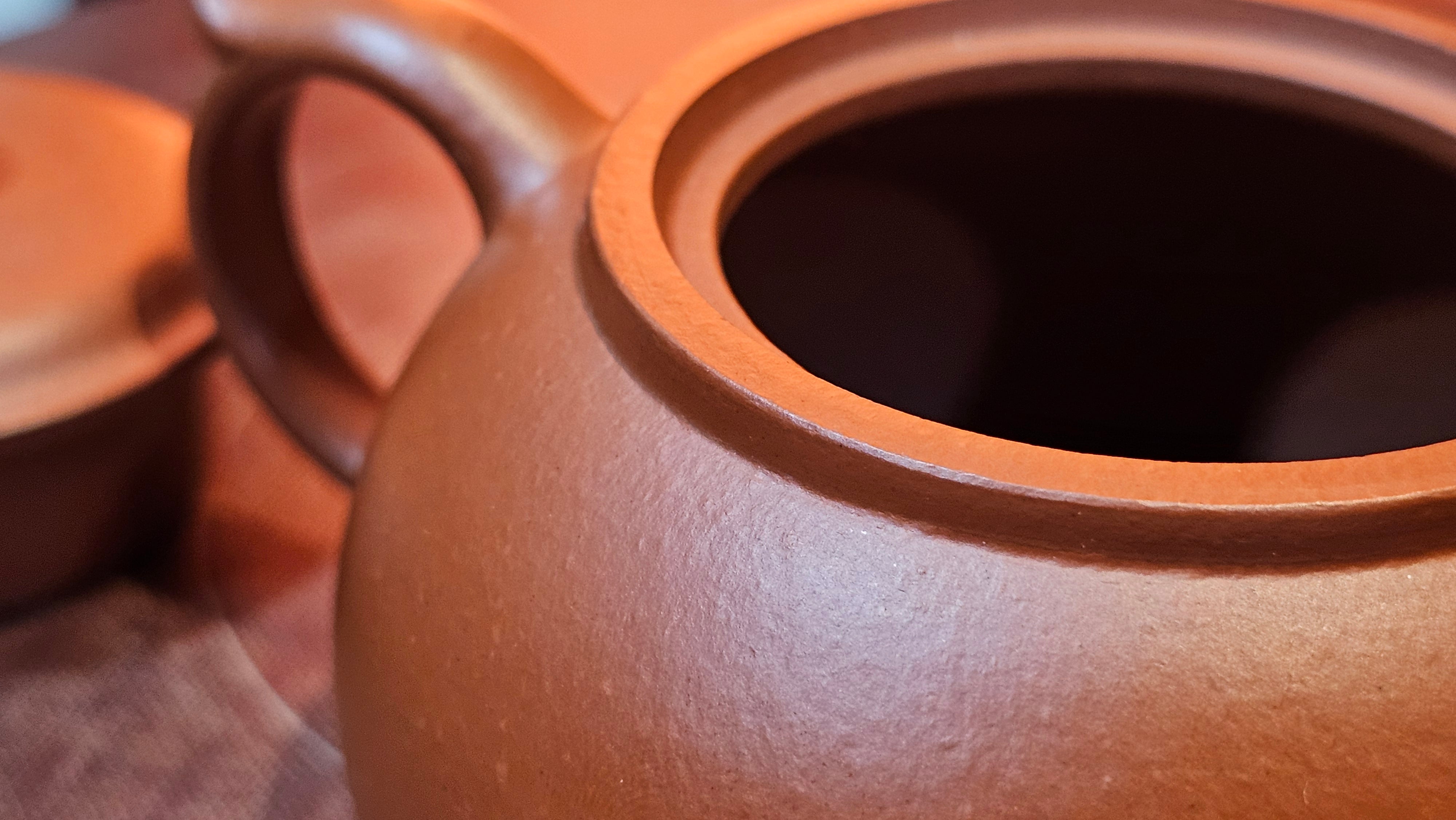 Guan Bo 观博, 94.6ml, Xiao Mei Yao Zhu Ni 小煤窑朱泥 by our Collaborative Craftsman Zhai Yi Yao 翟一耀。